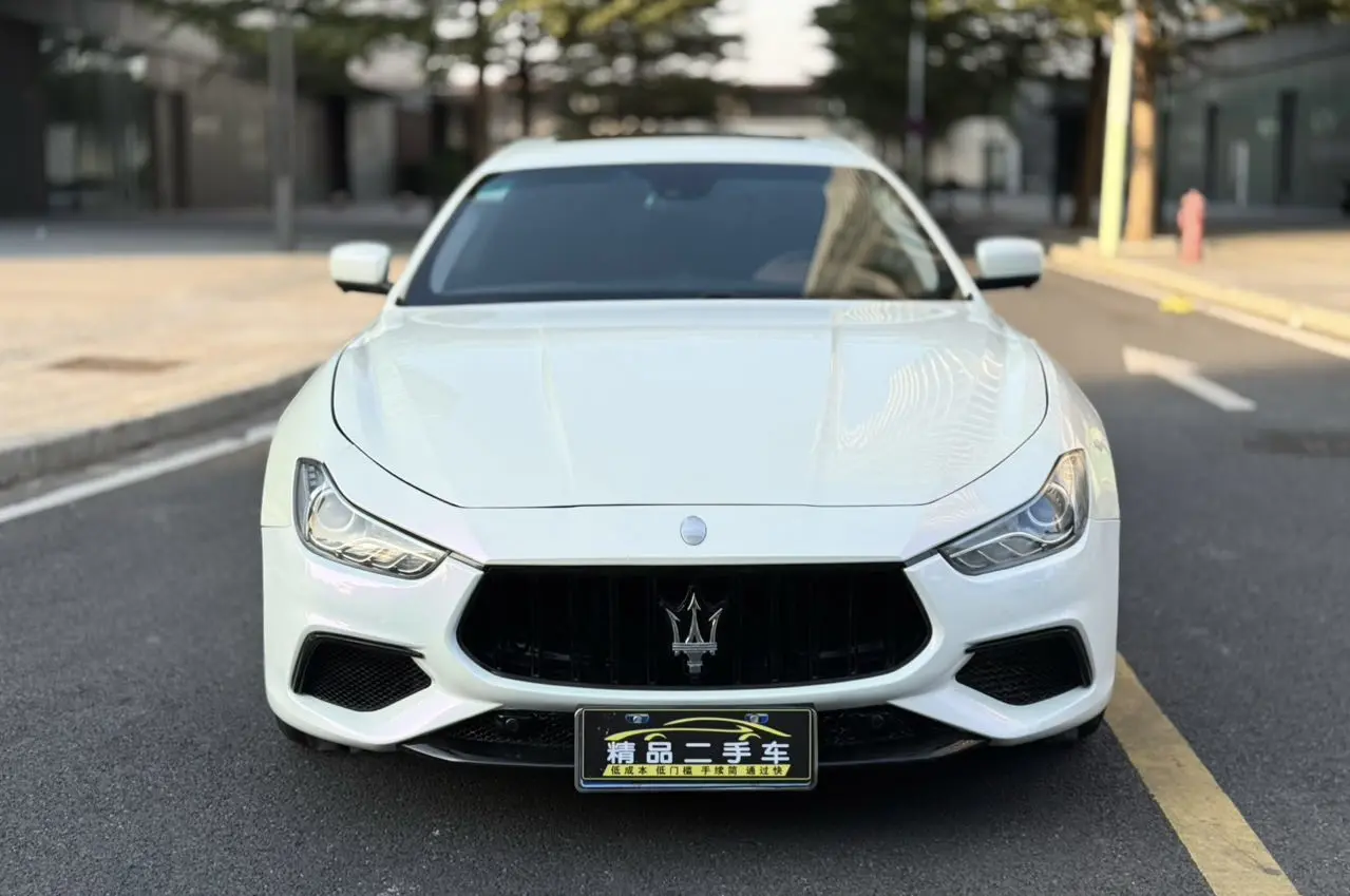 Maserati Ghibli  из Китая