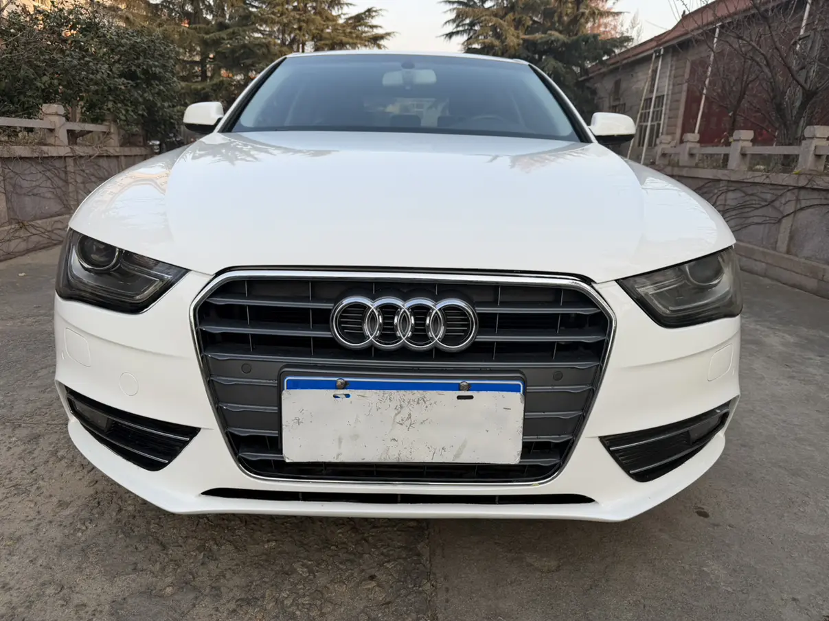 Audi A4L  из Китая