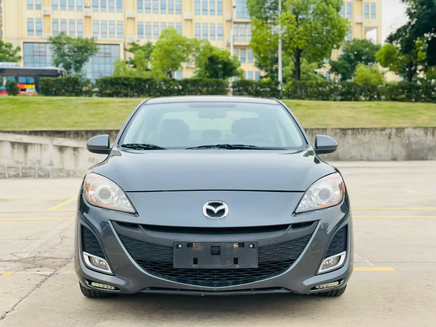Mazda Axela (Mazda3)  из Китая