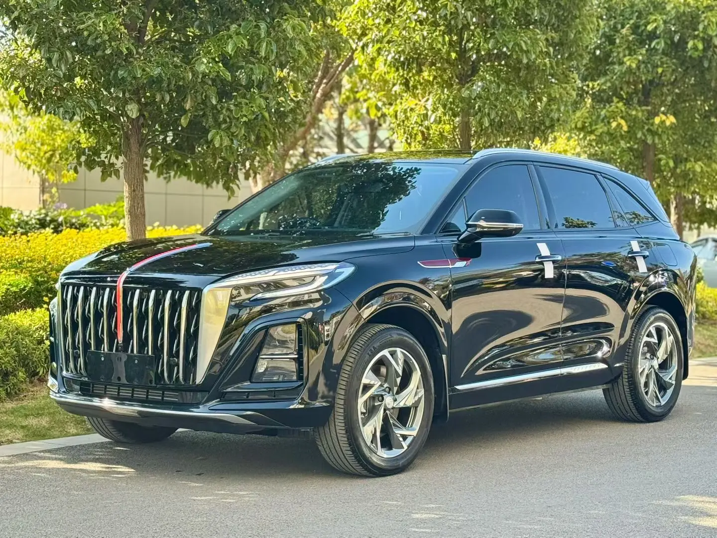 Hongqi HS3 PHEV  из Китая