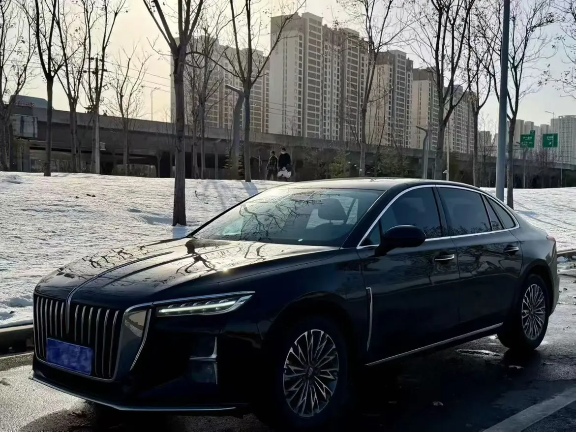 Hongqi H5  из Китая