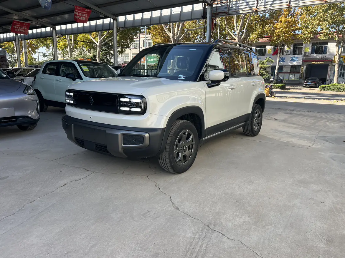 Baojun Yueya Plus  из Китая