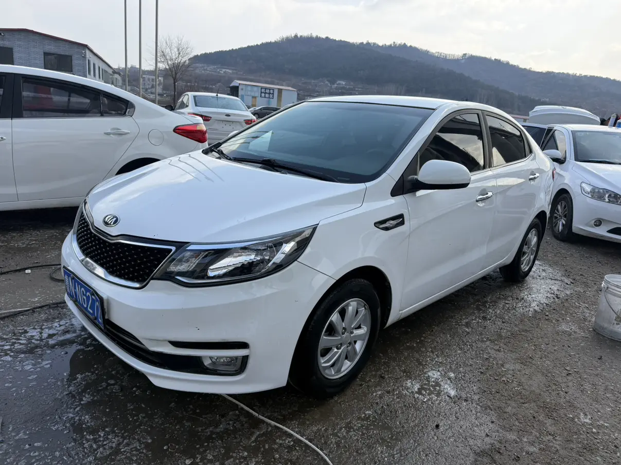 Kia K2  из Китая