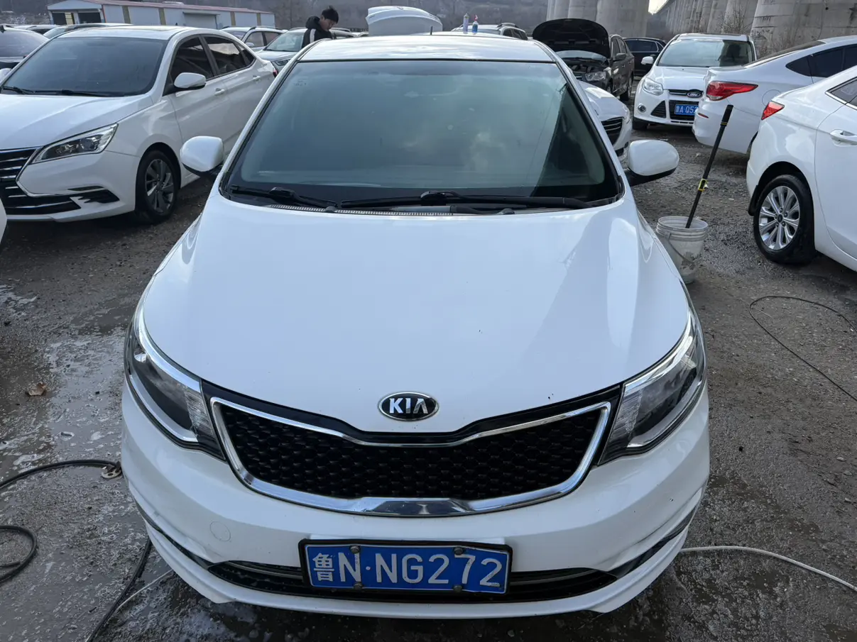 Kia K2  из Китая