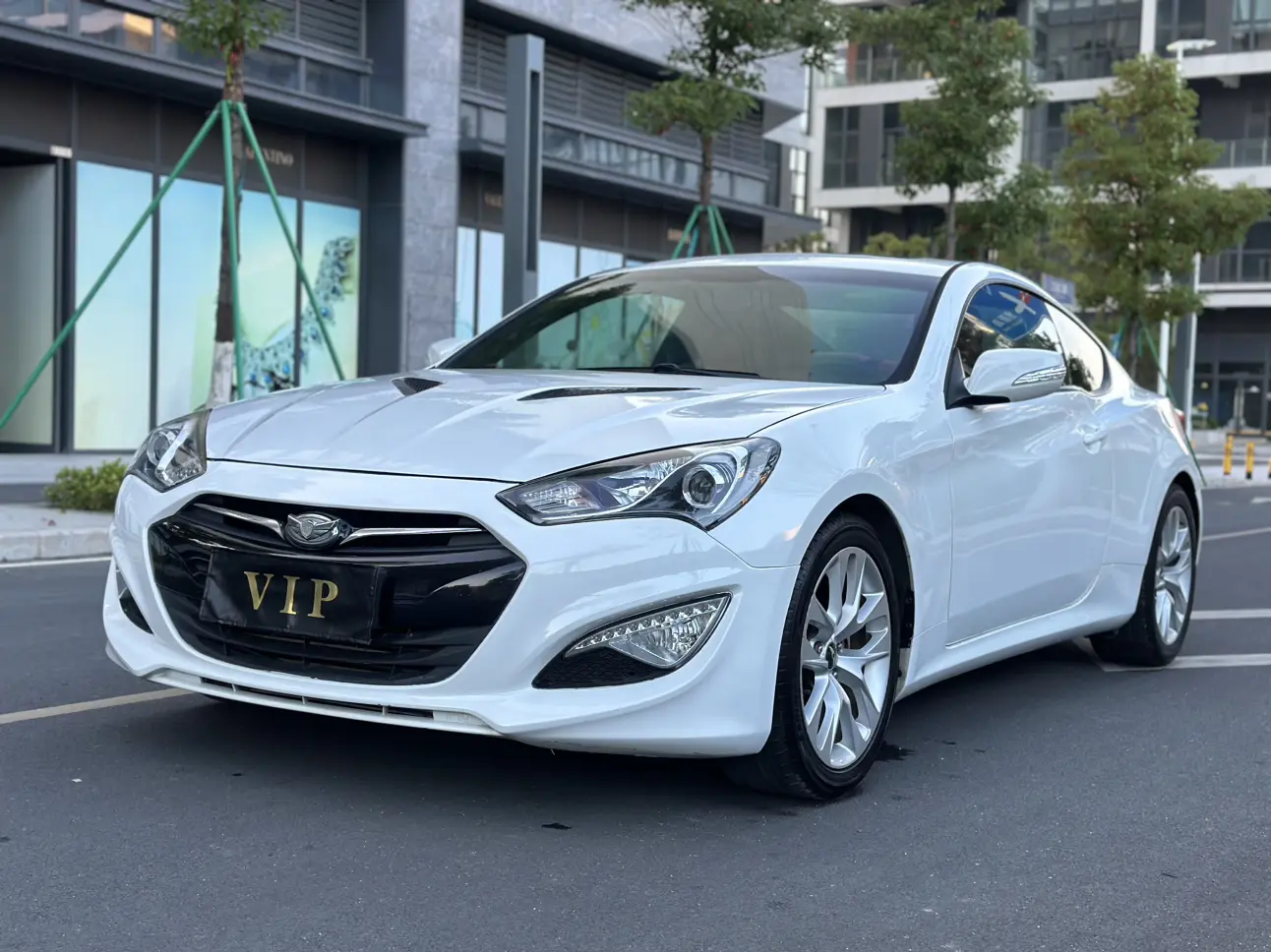 Hyundai Genesis-Coolpad  из Китая