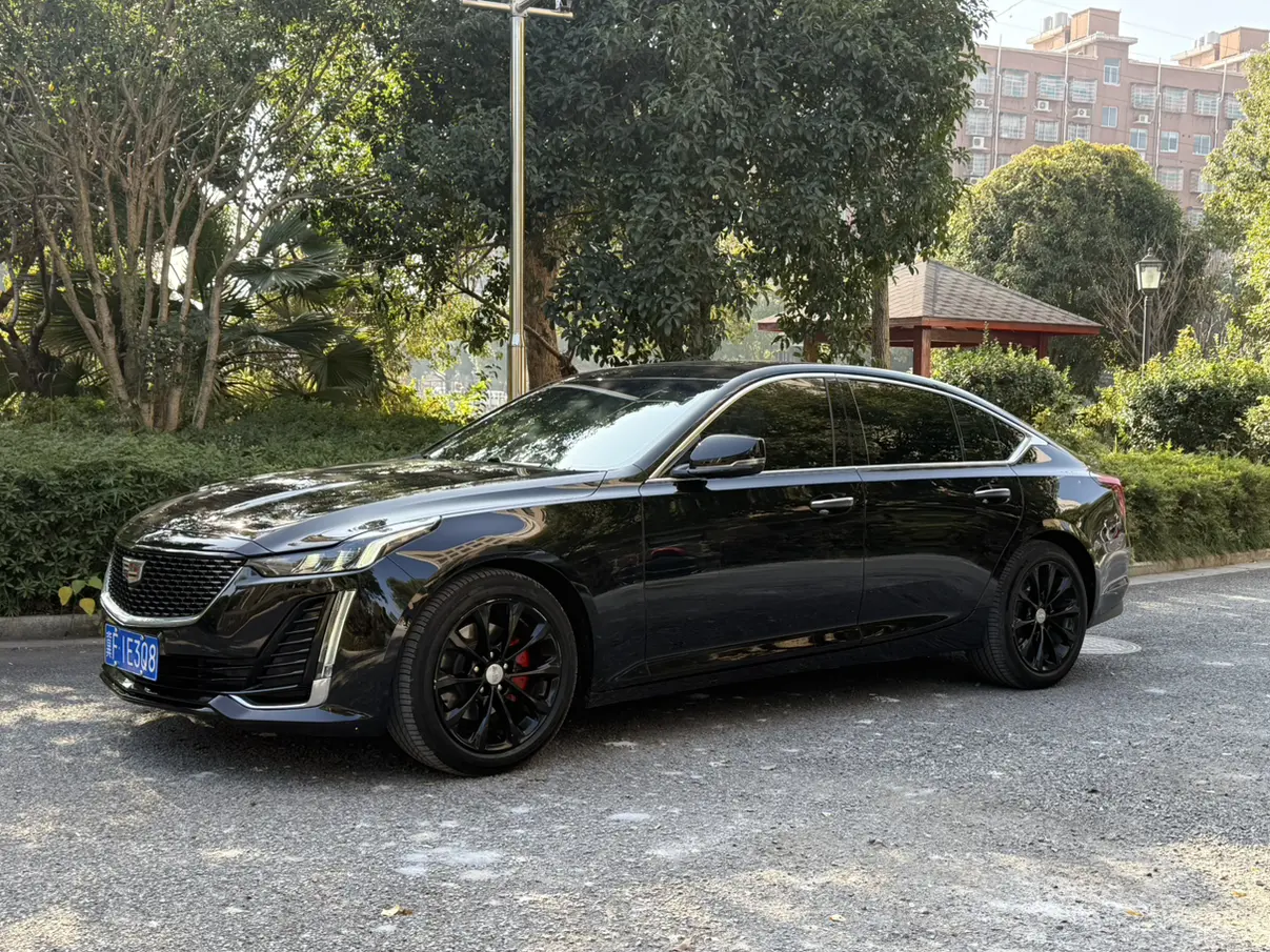 Cadillac CT5  из Китая