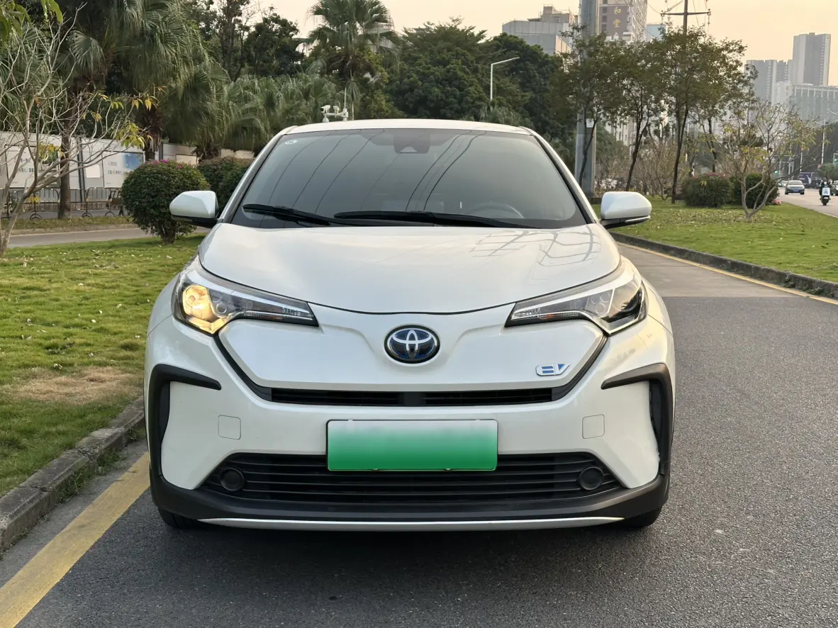 Toyota Yize E Jin Qing  из Китая