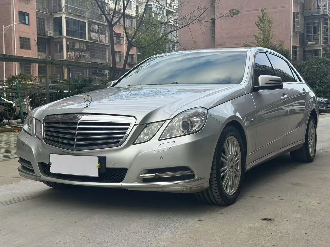 Mercedes-Benz E-Class  из Китая