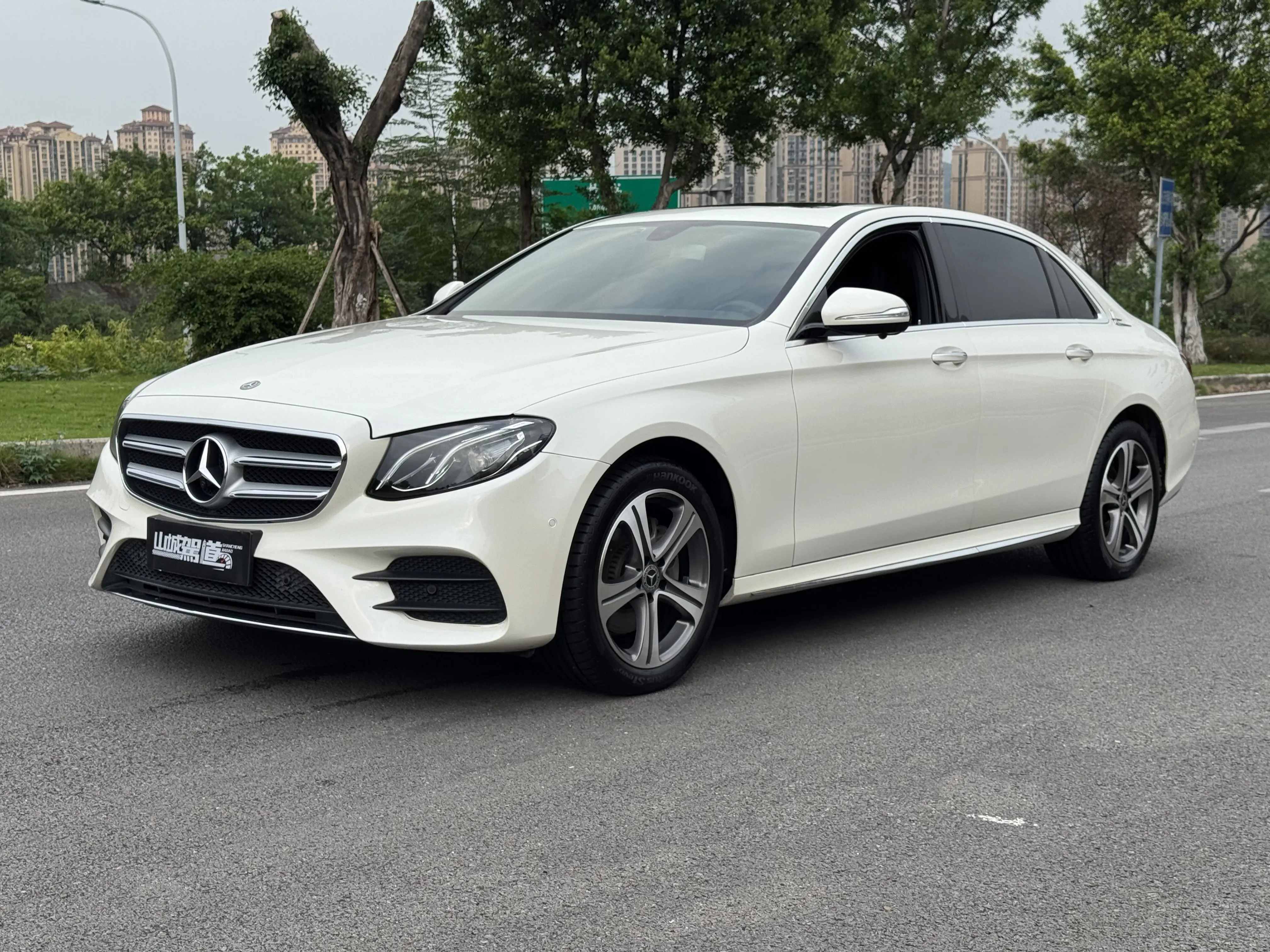 Mercedes-Benz E-Class  из Китая
