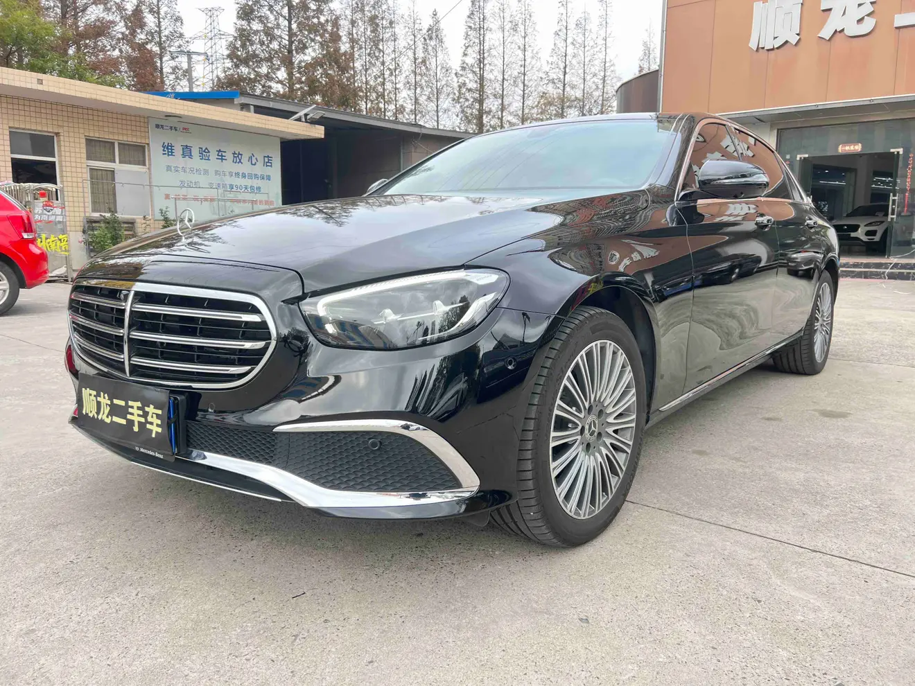Mercedes-Benz E-Class  из Китая