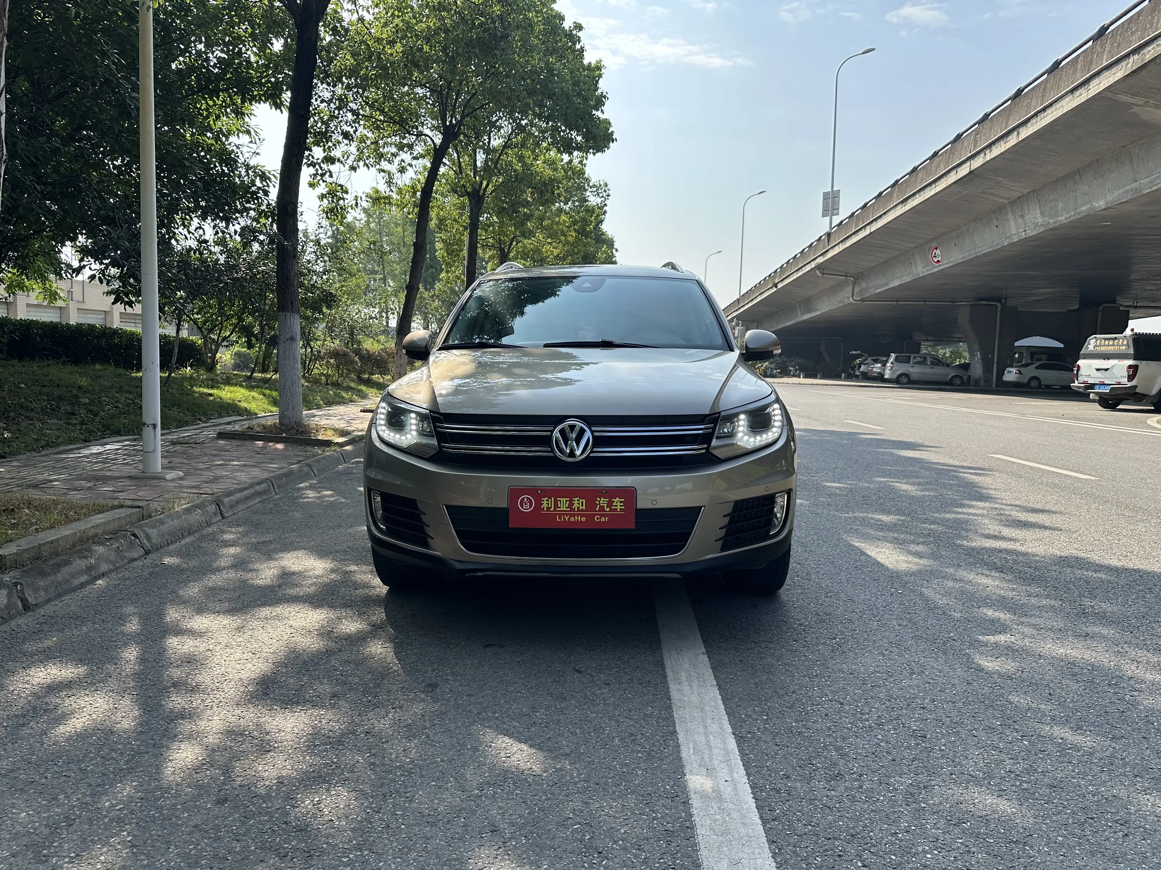 Volkswagen Tiguan  из Китая