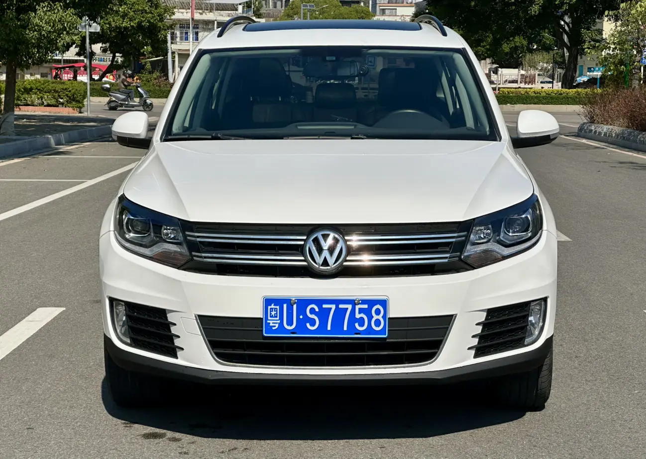 Volkswagen Tiguan  из Китая