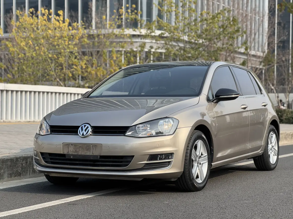 Volkswagen Golf  из Китая