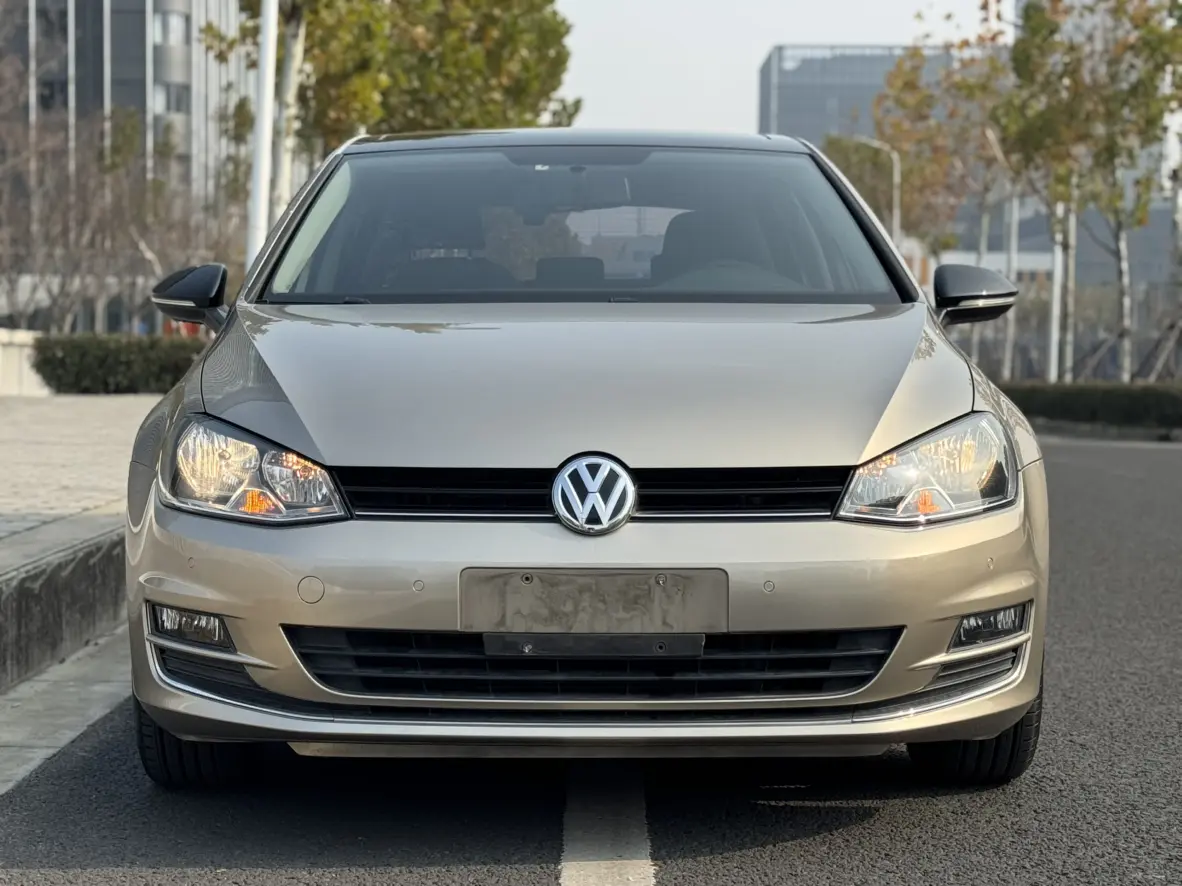 Volkswagen Golf  из Китая