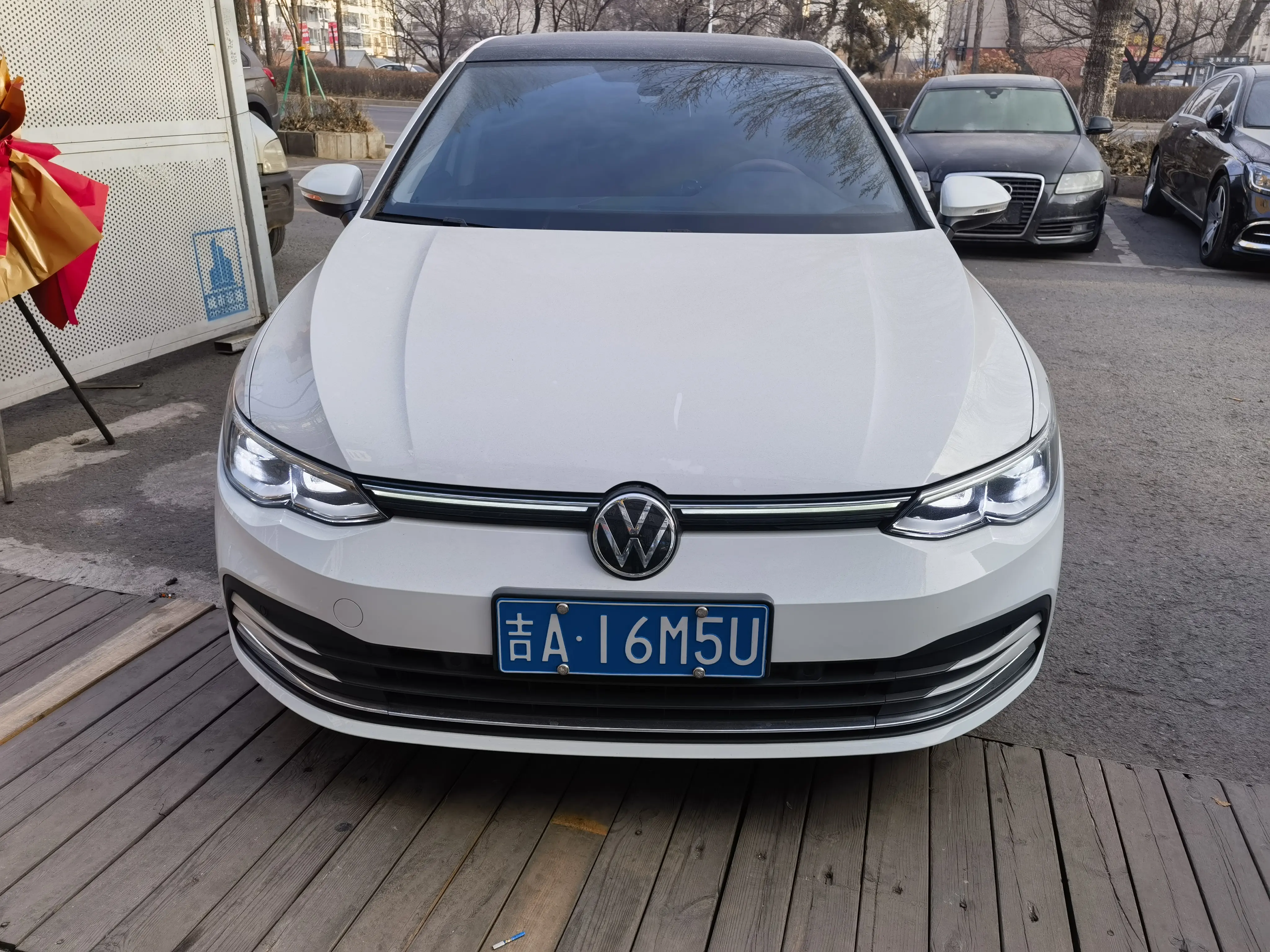Volkswagen Golf  из Китая