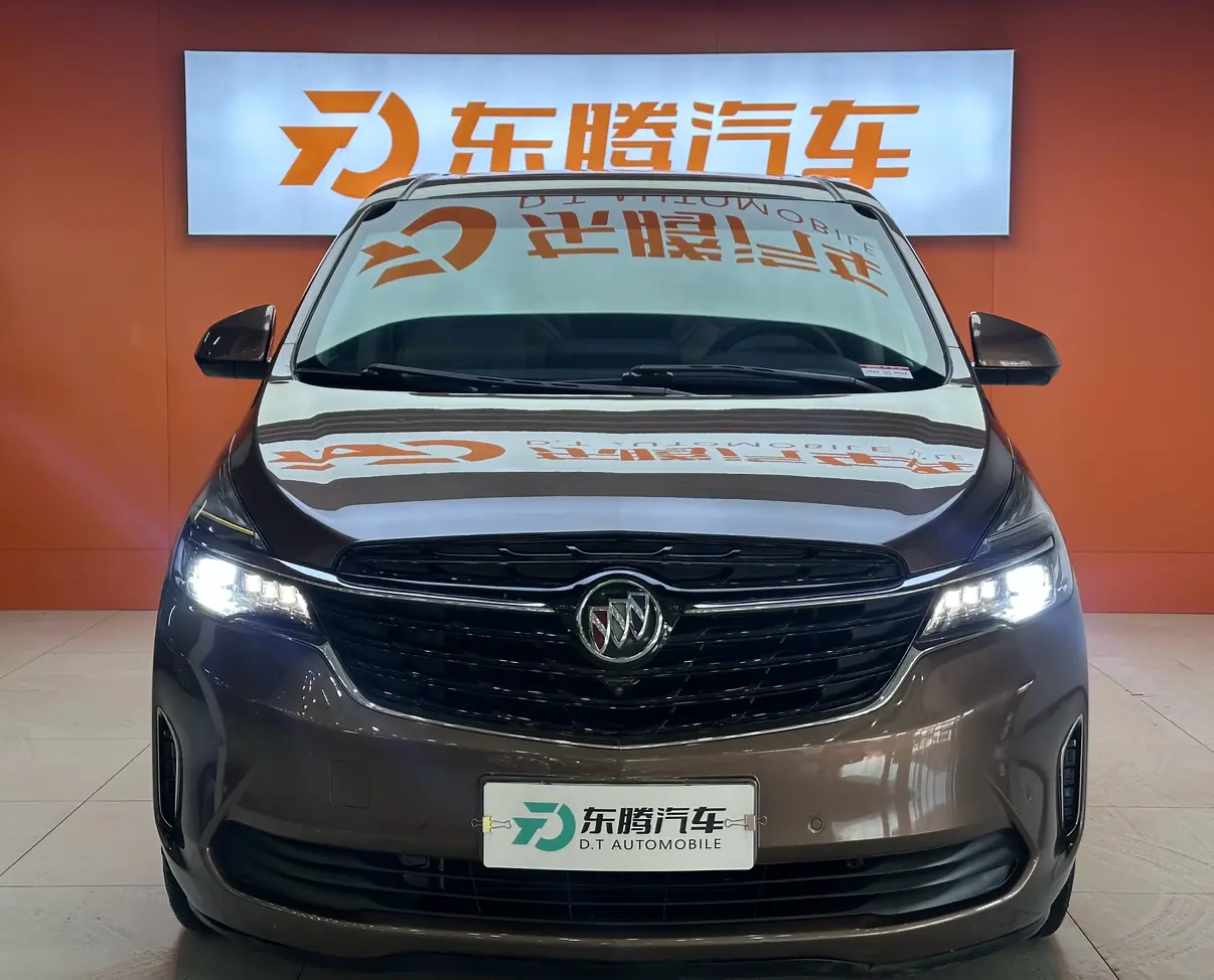 Buick GL8  из Китая