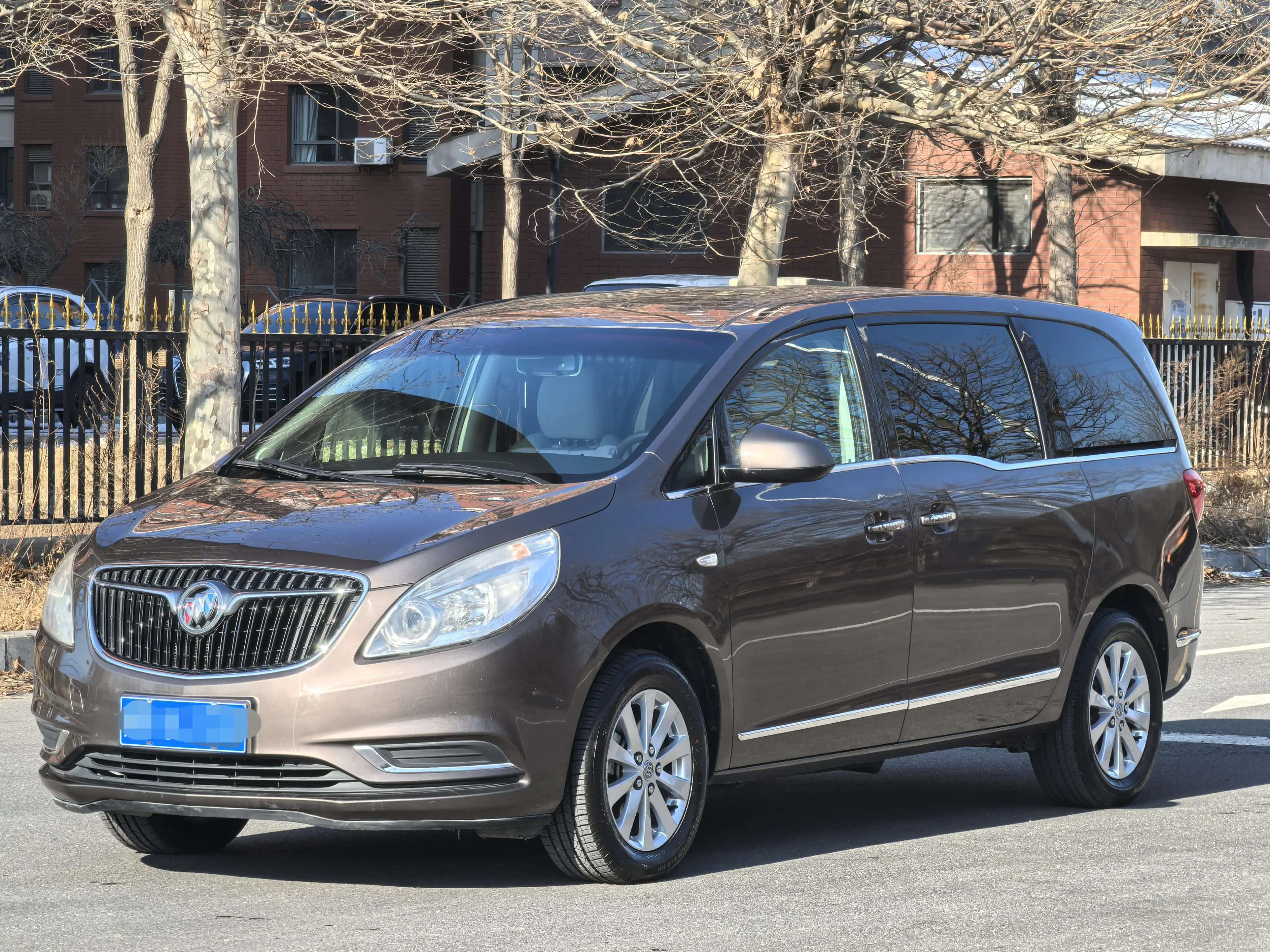 Buick GL8  из Китая