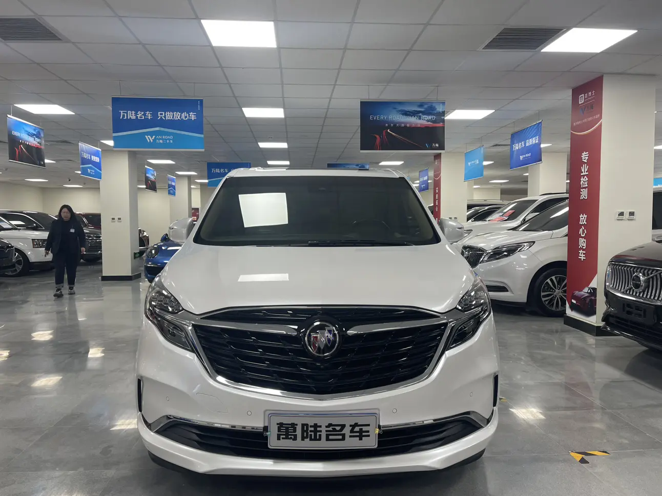 Buick GL8  из Китая