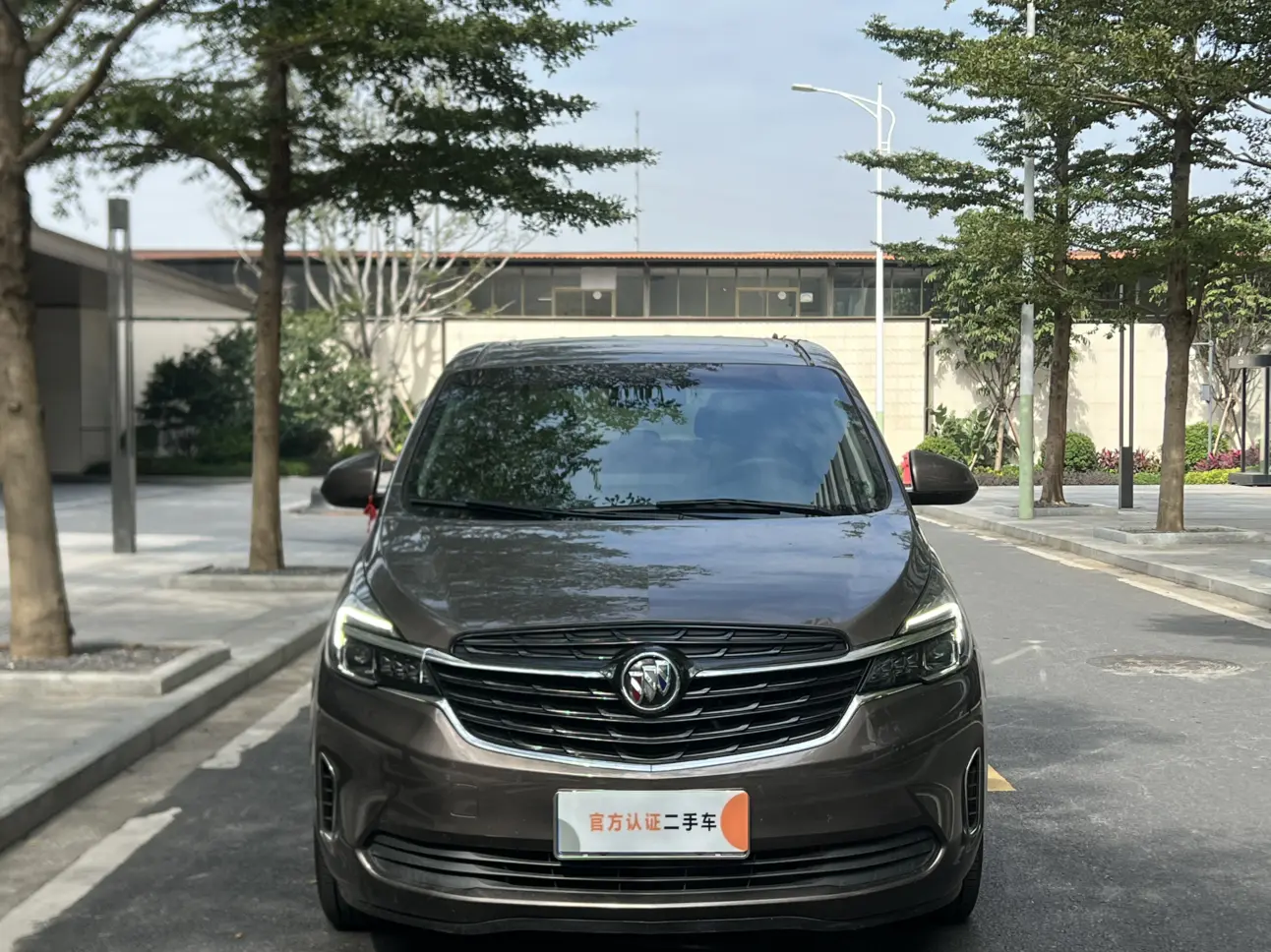 Buick GL8  из Китая