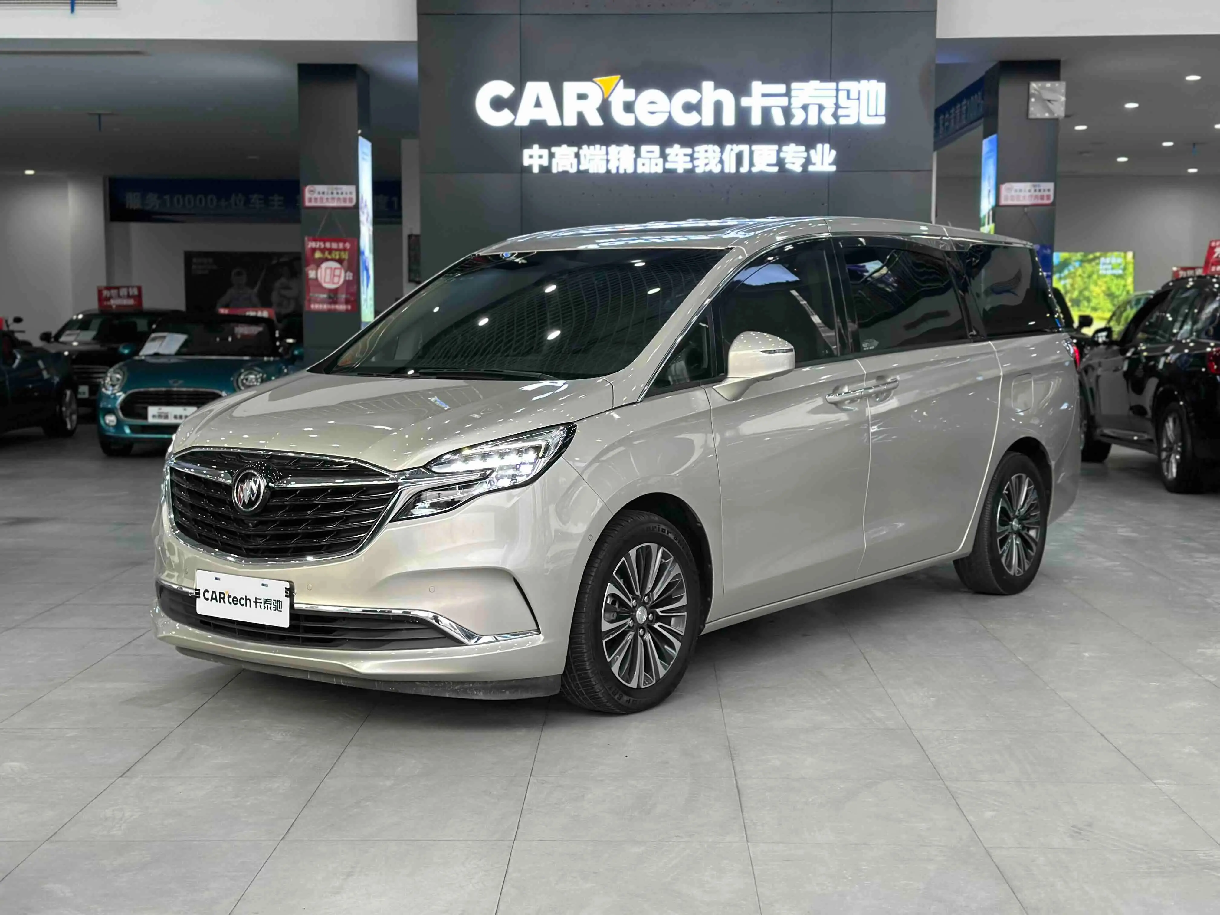 Buick GL8  из Китая