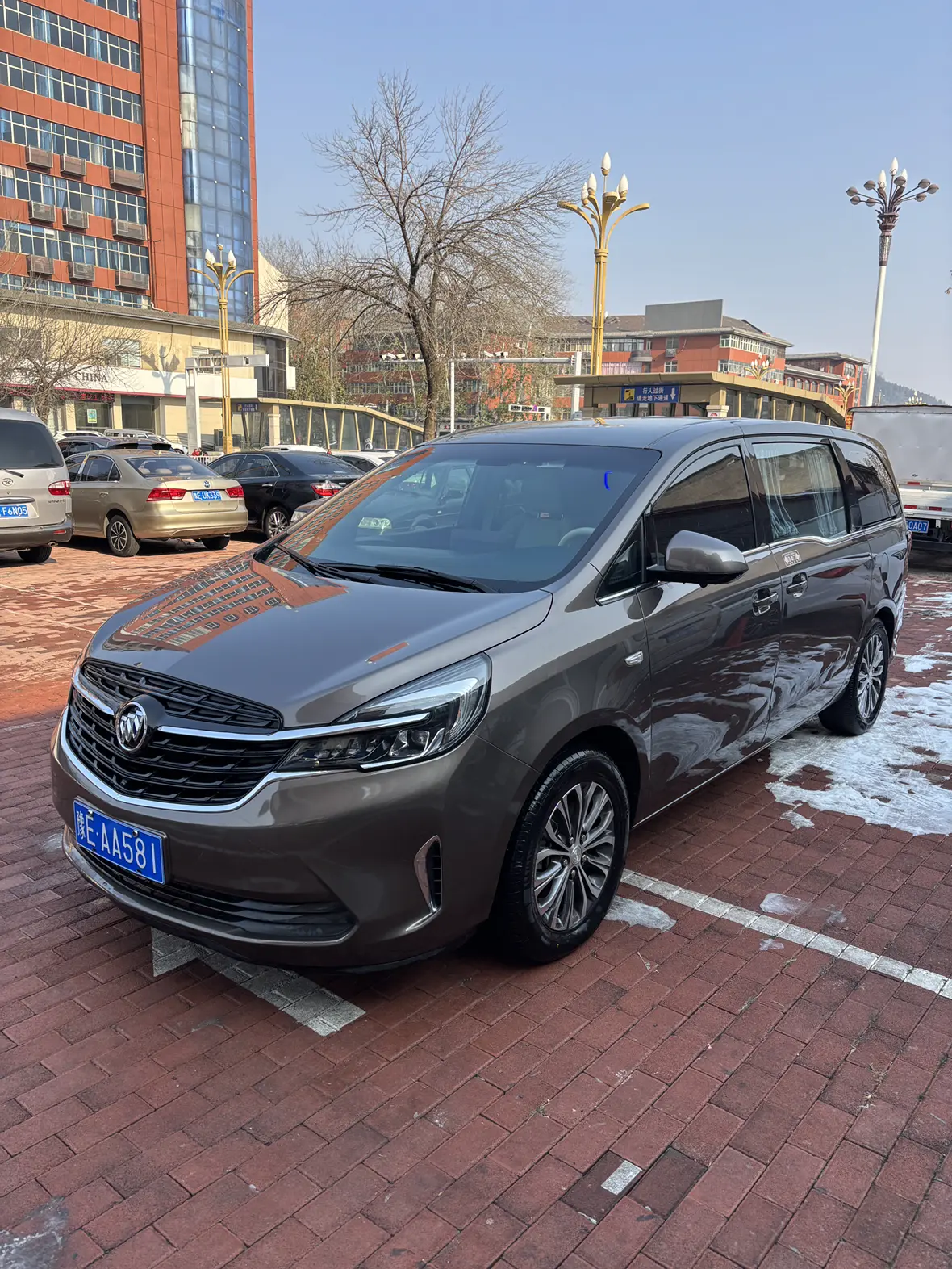 Buick GL8  из Китая