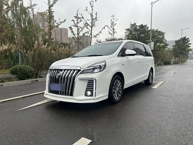 Buick GL8  из Китая