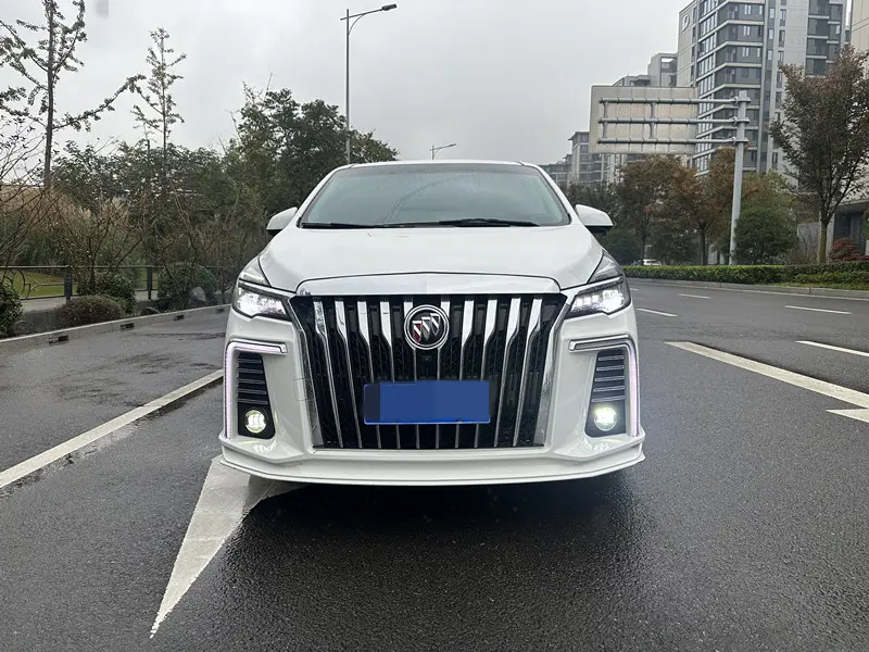 Buick GL8  из Китая