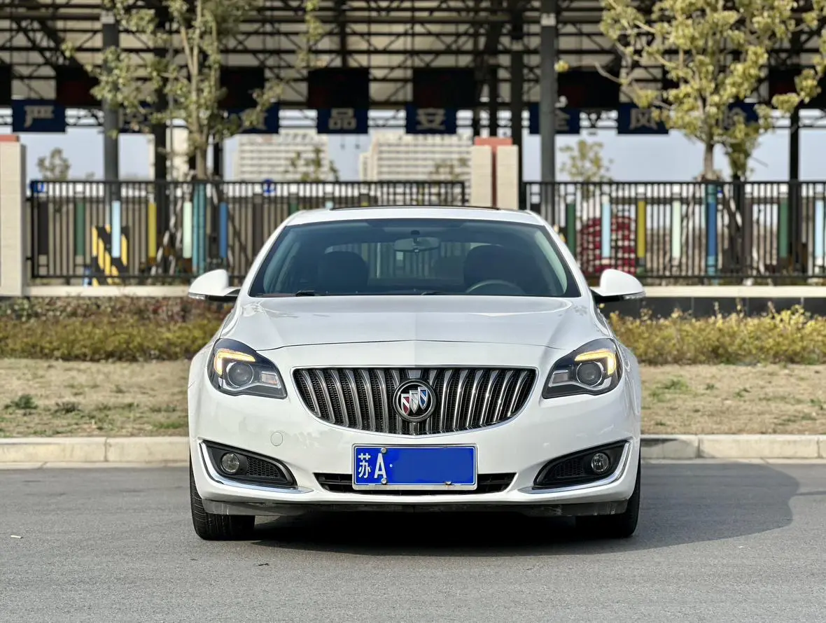 Buick Majesty  из Китая