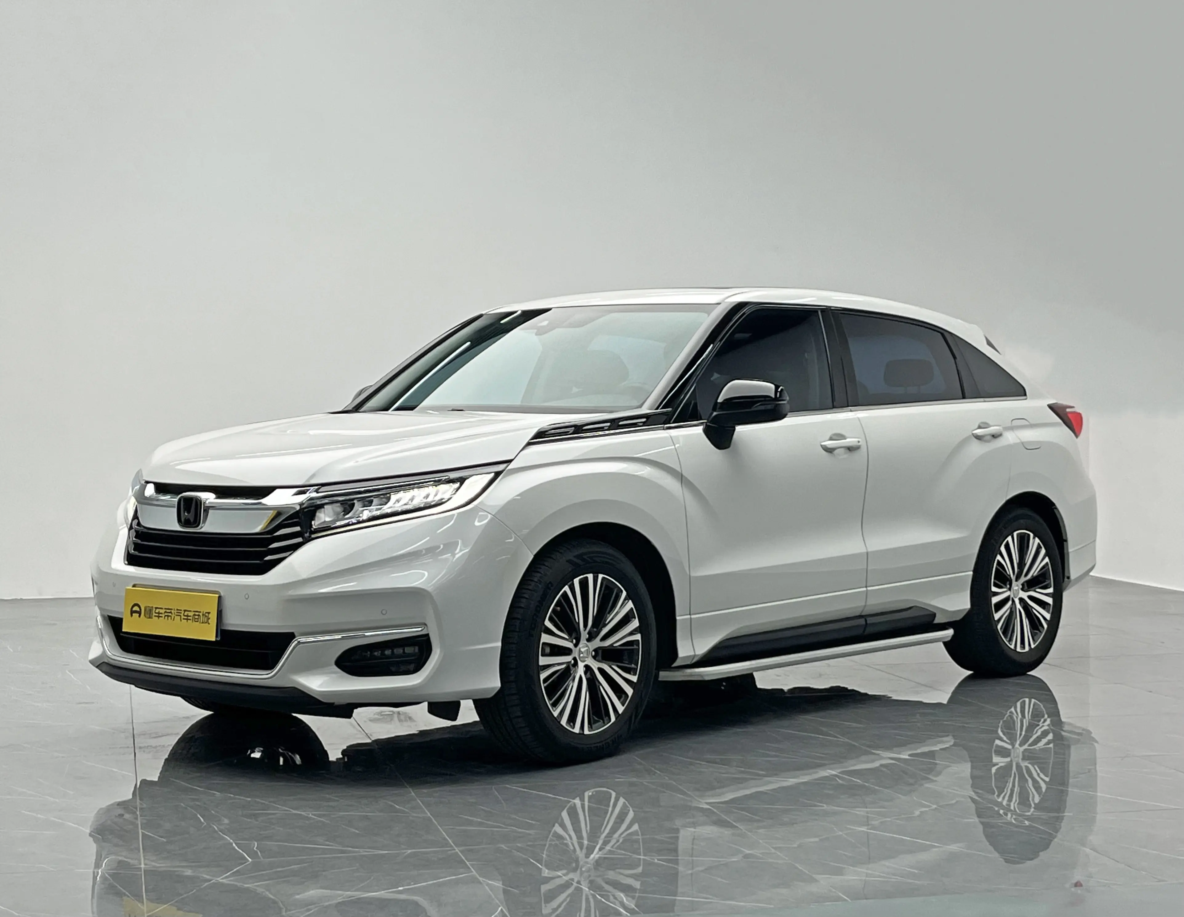 Honda Avancier (Crown Road)  из Китая