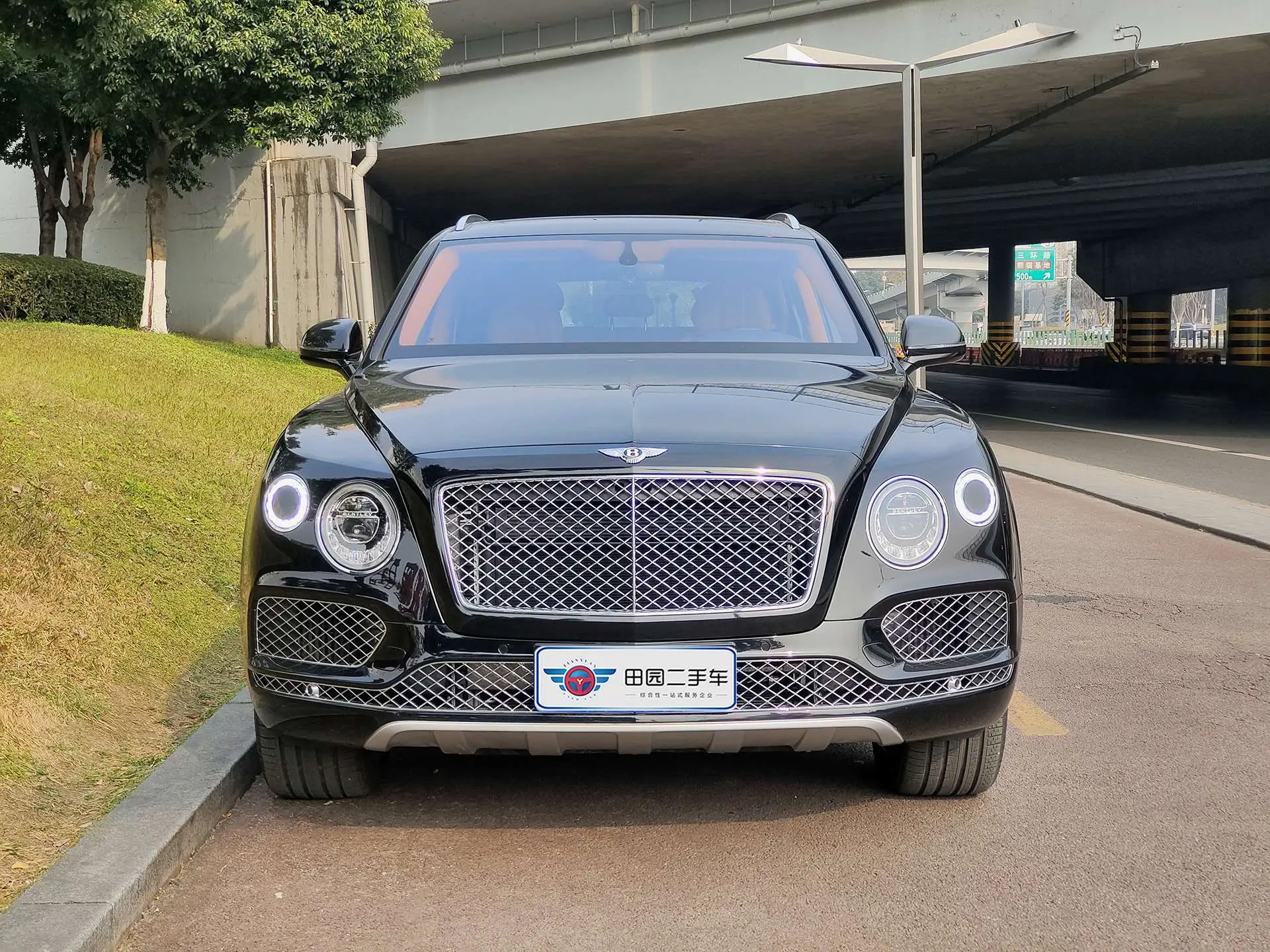 Bentley Bentayga  из Китая