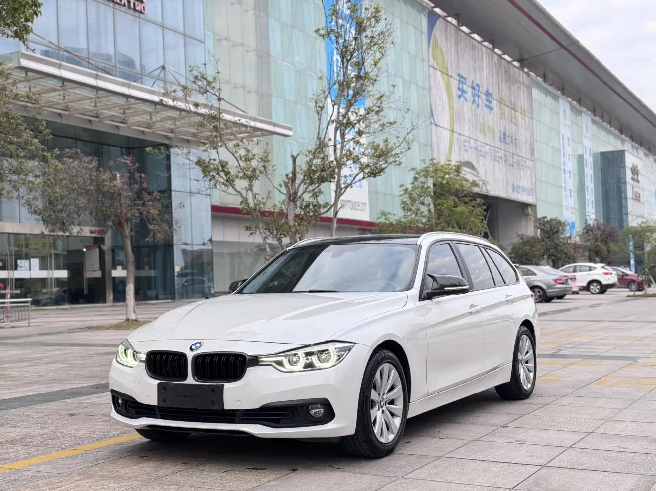 BMW 3 Series  из Китая