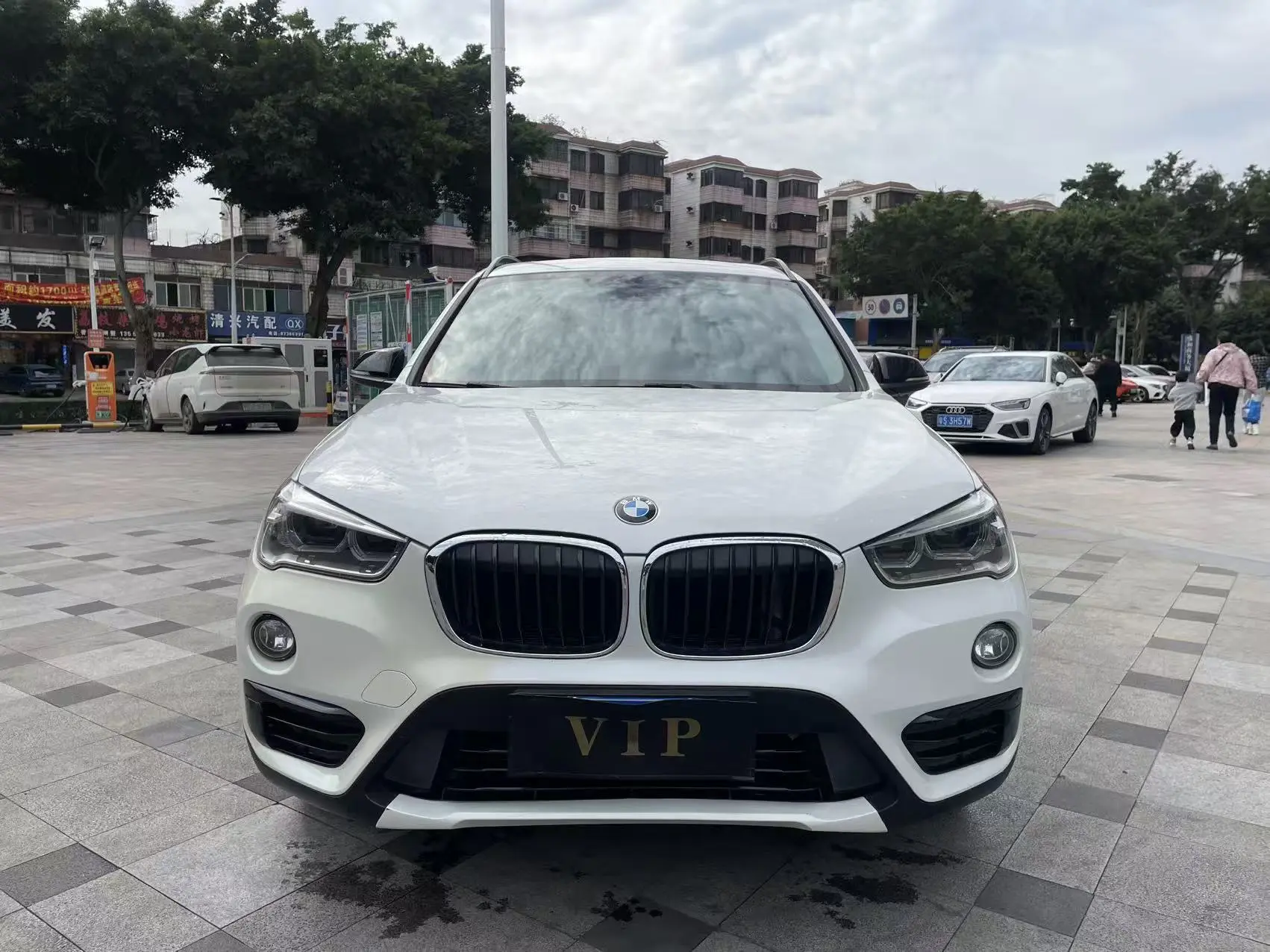 BMW X1