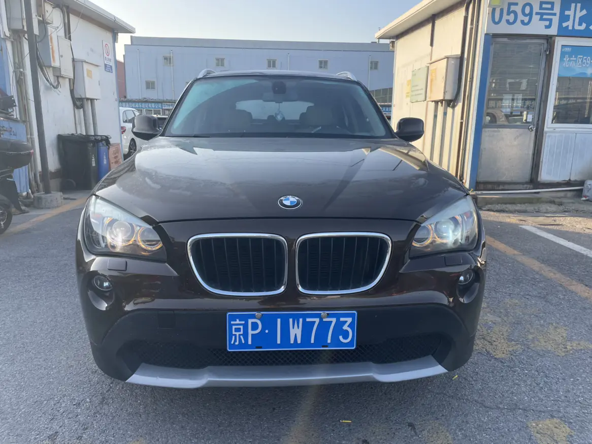 BMW X1  из Китая