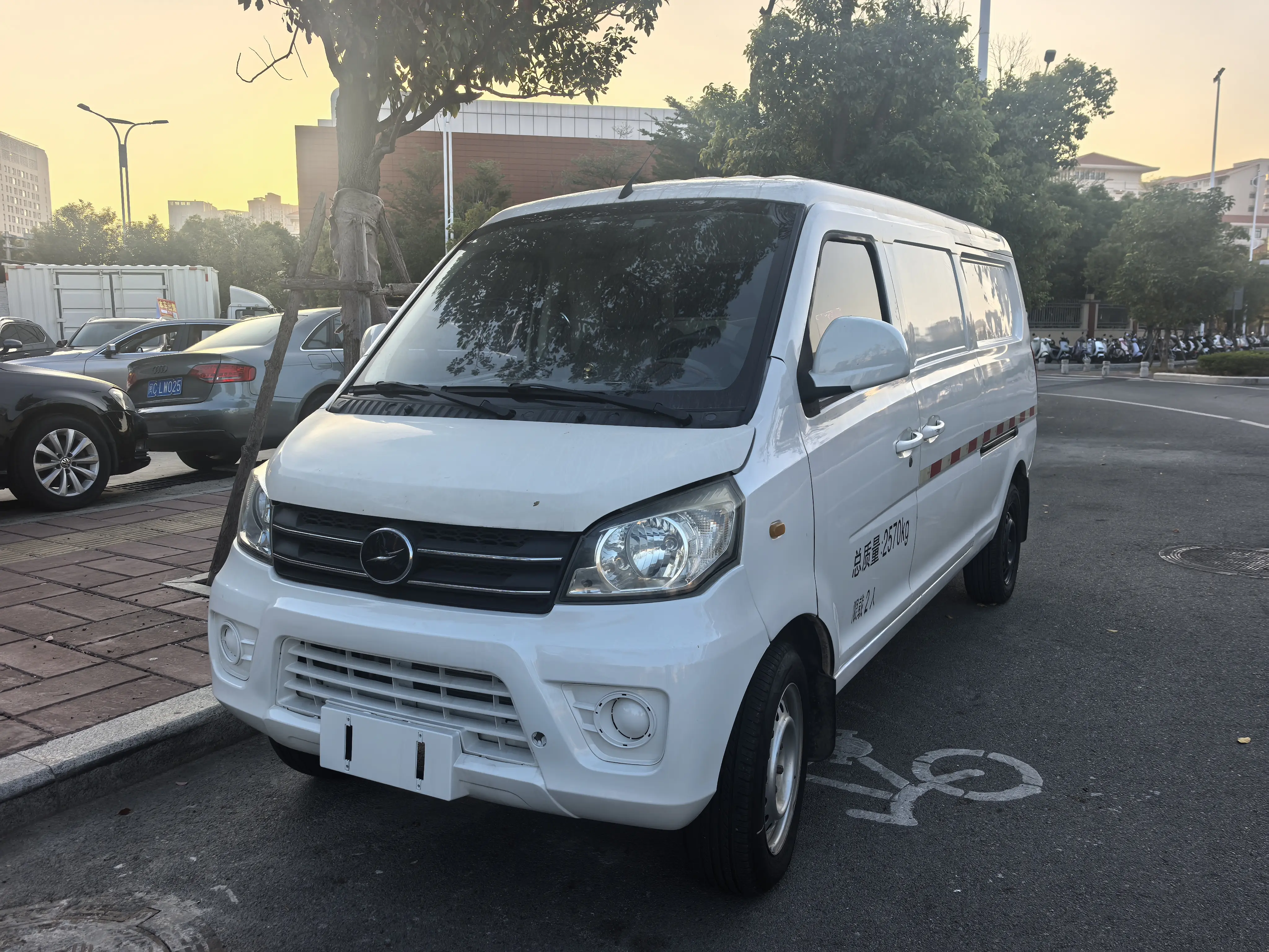 New Longma Automobile Qiteng M70 EV  из Китая