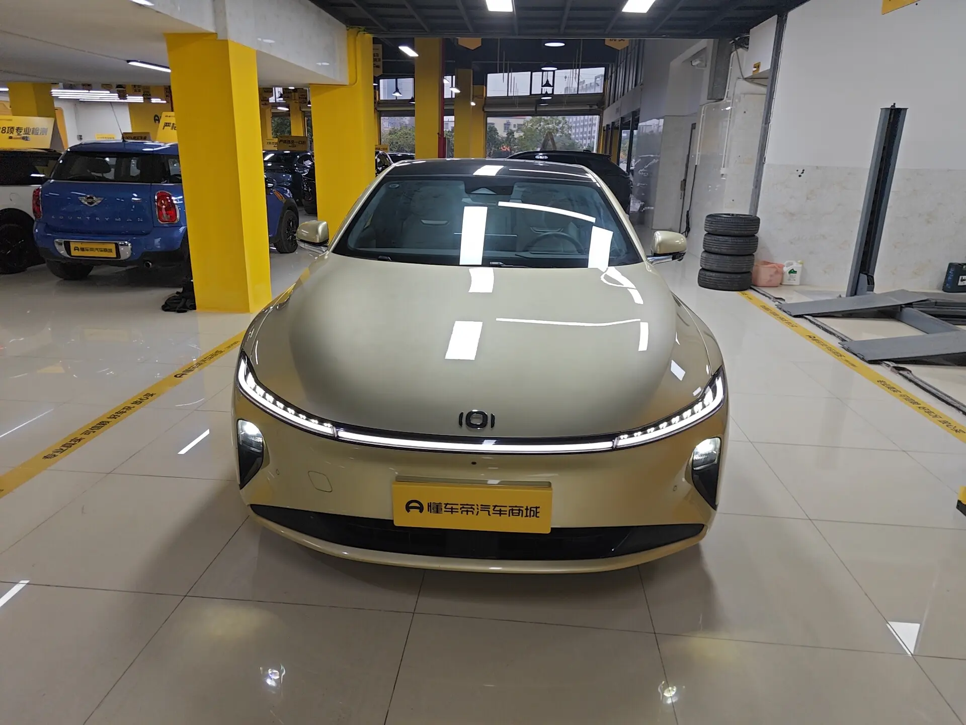 Changan Qiyuan A07  из Китая