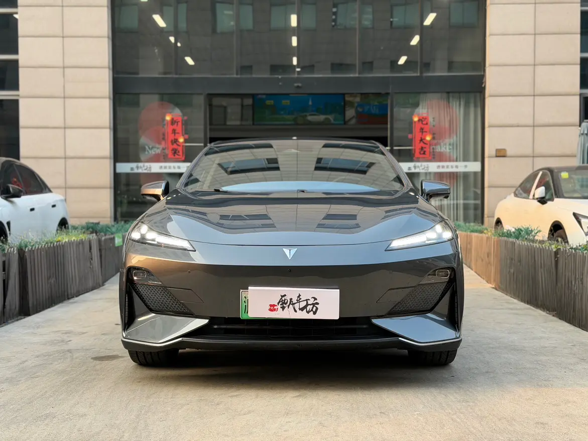 Deepal Dark blue SL03  из Китая