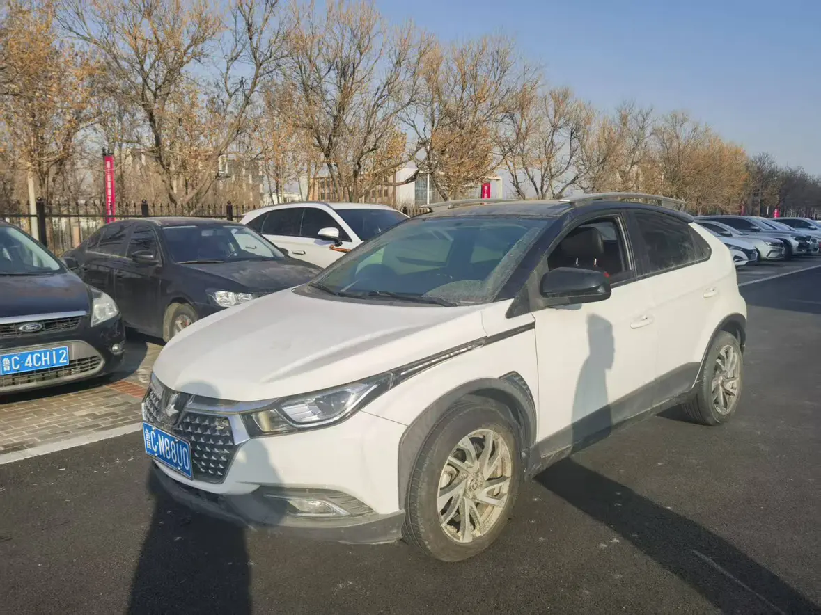 Nazhijie U5 SUV  из Китая