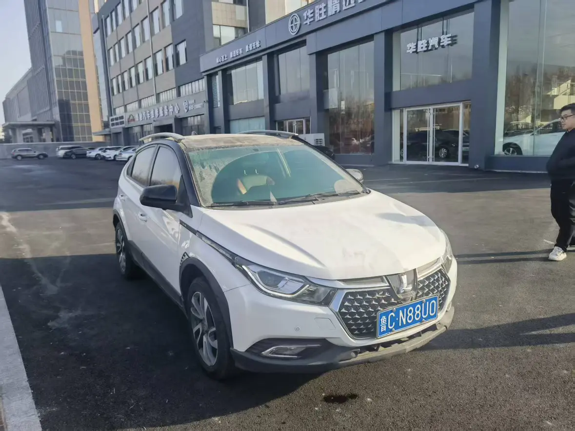 Nazhijie U5 SUV  из Китая