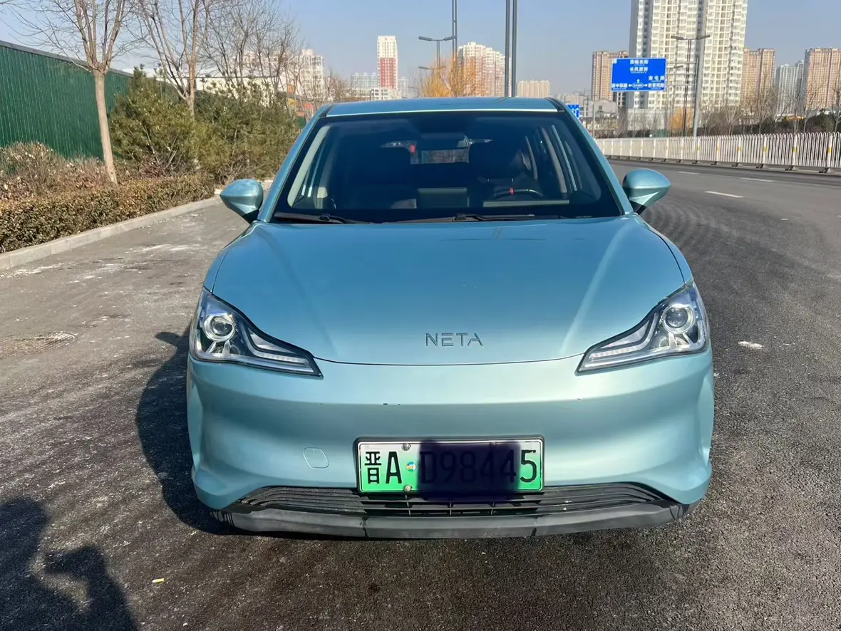 NETA Nezha V  из Китая