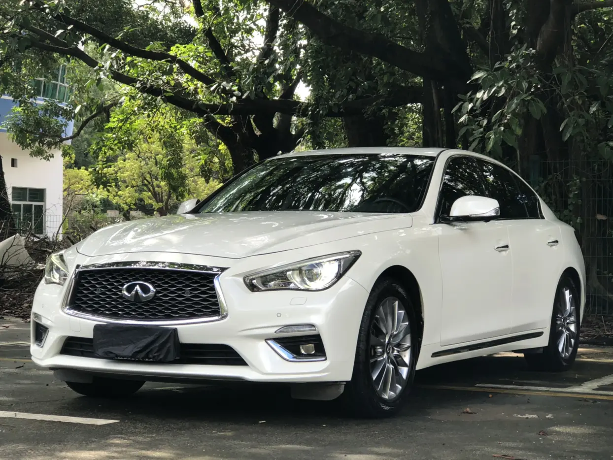 Infiniti Q50L  из Китая