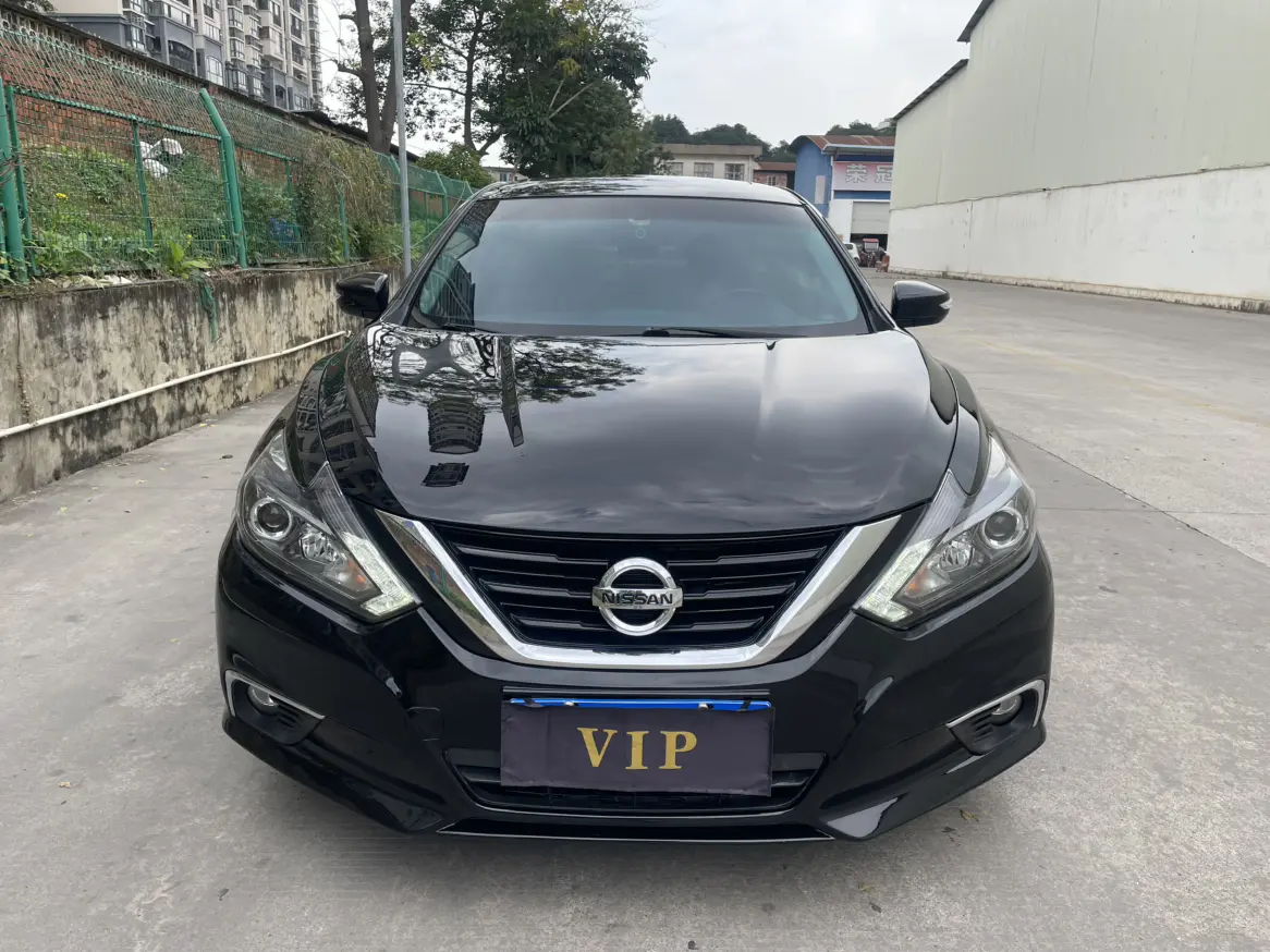 Nissan Altima (Teana)  из Китая