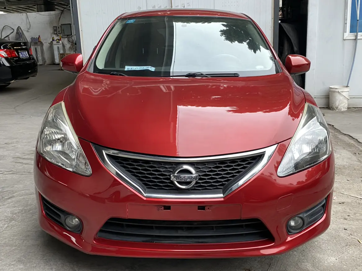 Nissan Tiida  из Китая