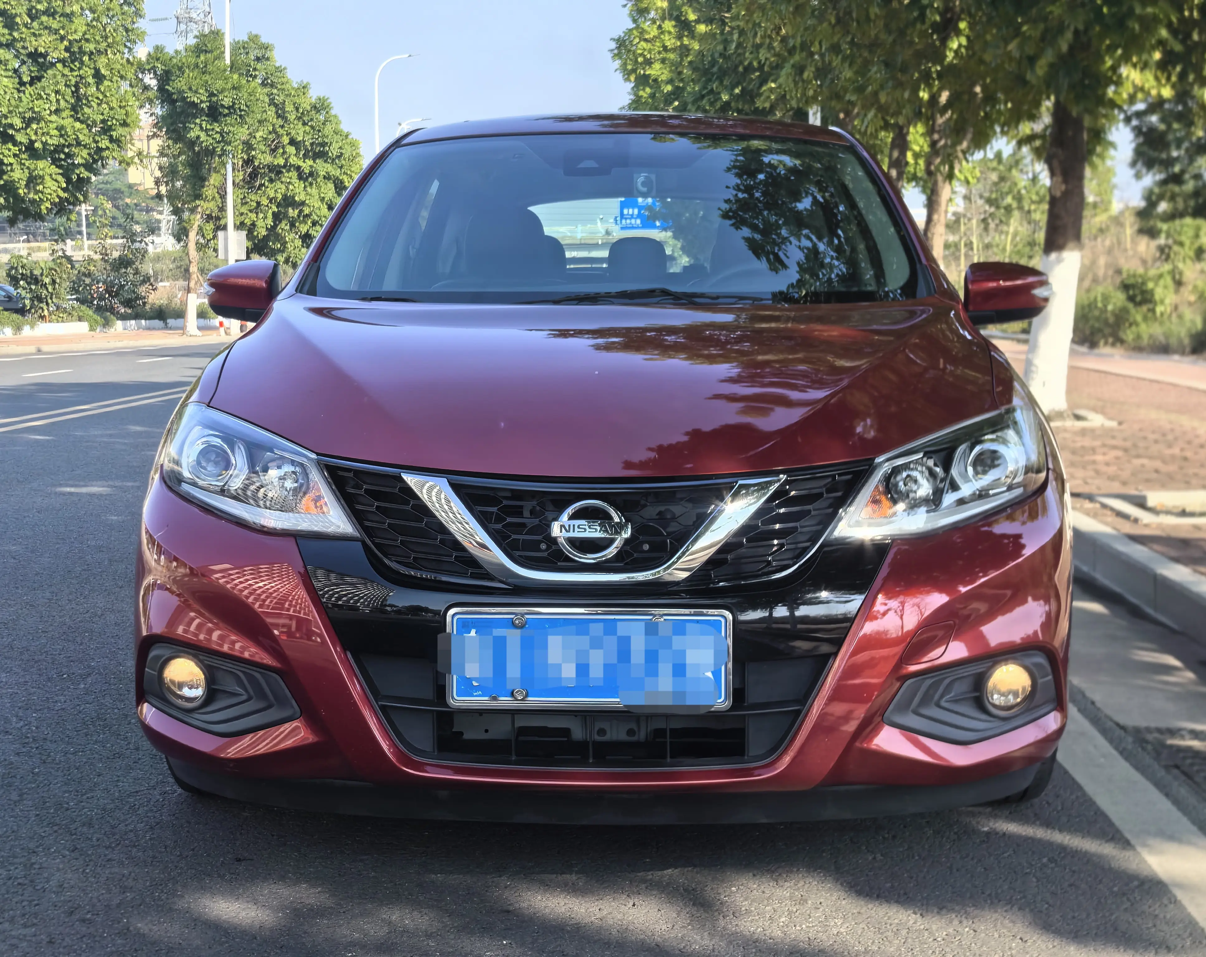 Nissan Tiida  из Китая