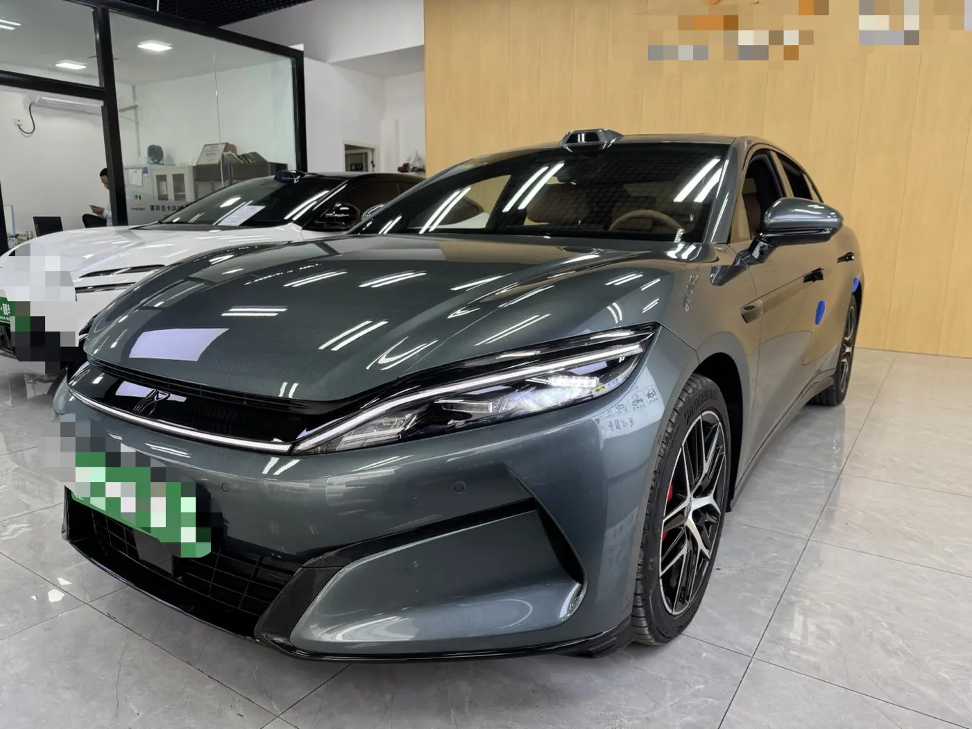 BYD Han L DM  из Китая