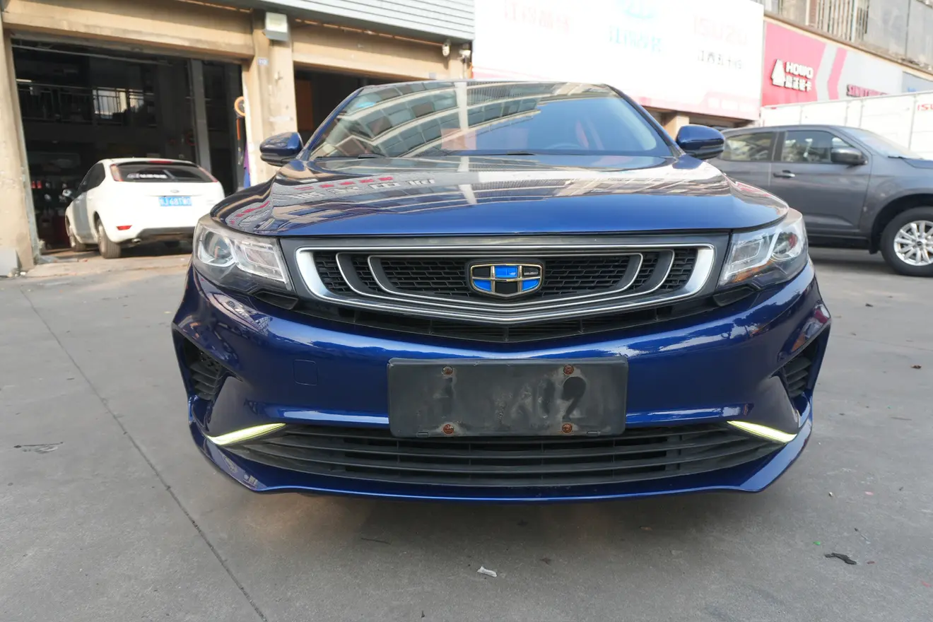 Geely Emgrand GL  из Китая