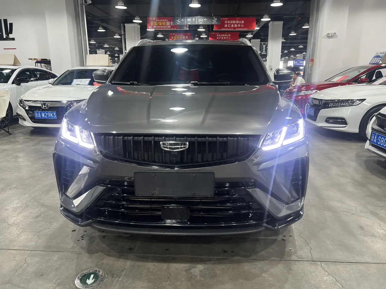 Geely Coolray SX11 (Binyue)  из Китая