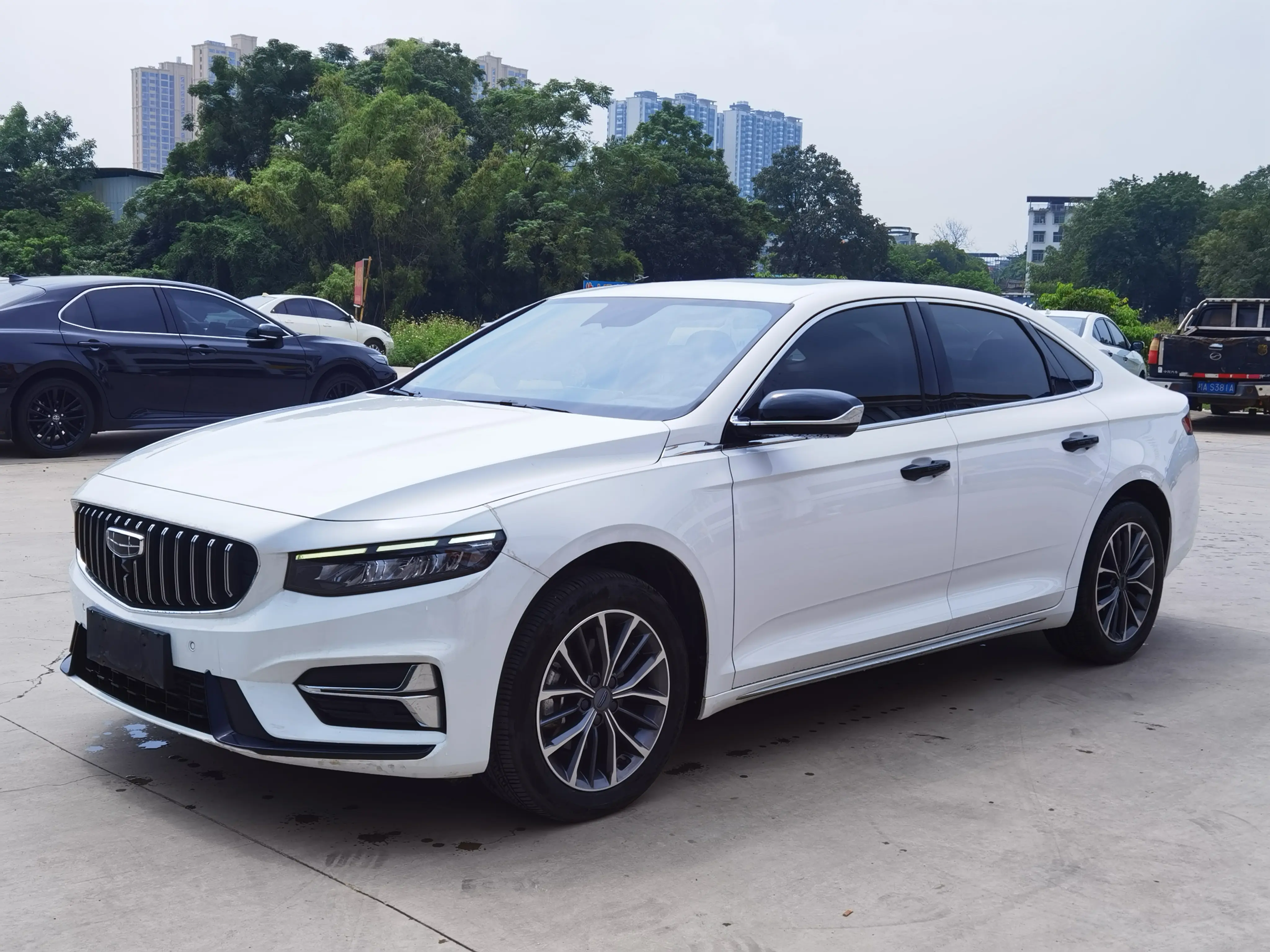 Geely Xing Rui  из Китая