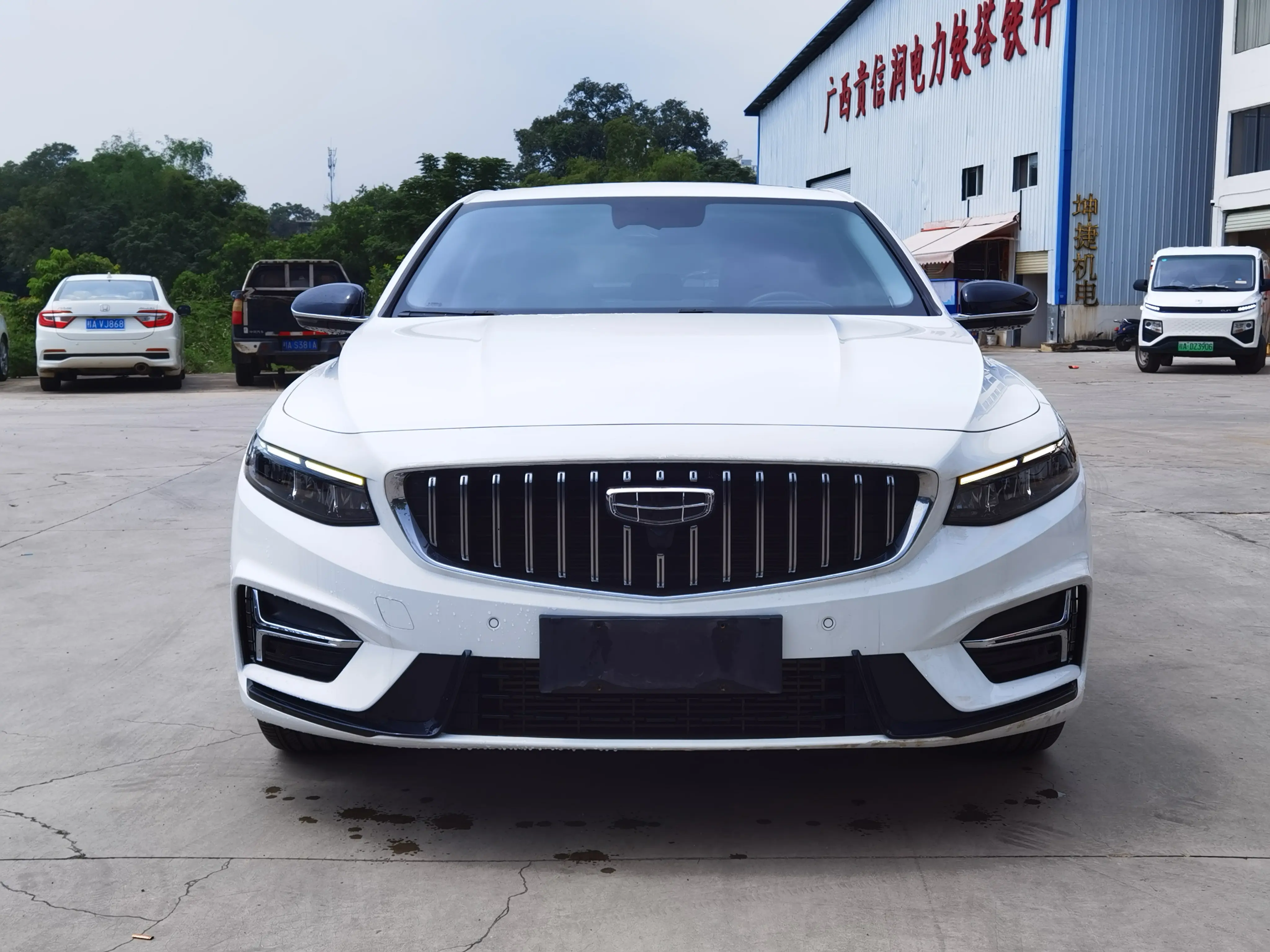 Geely Xing Rui  из Китая