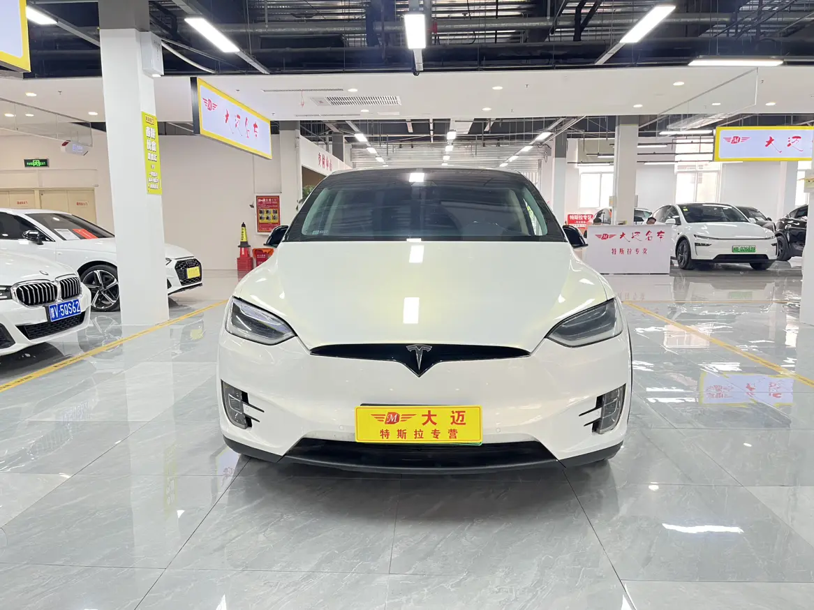 Tesla Model X  из Китая