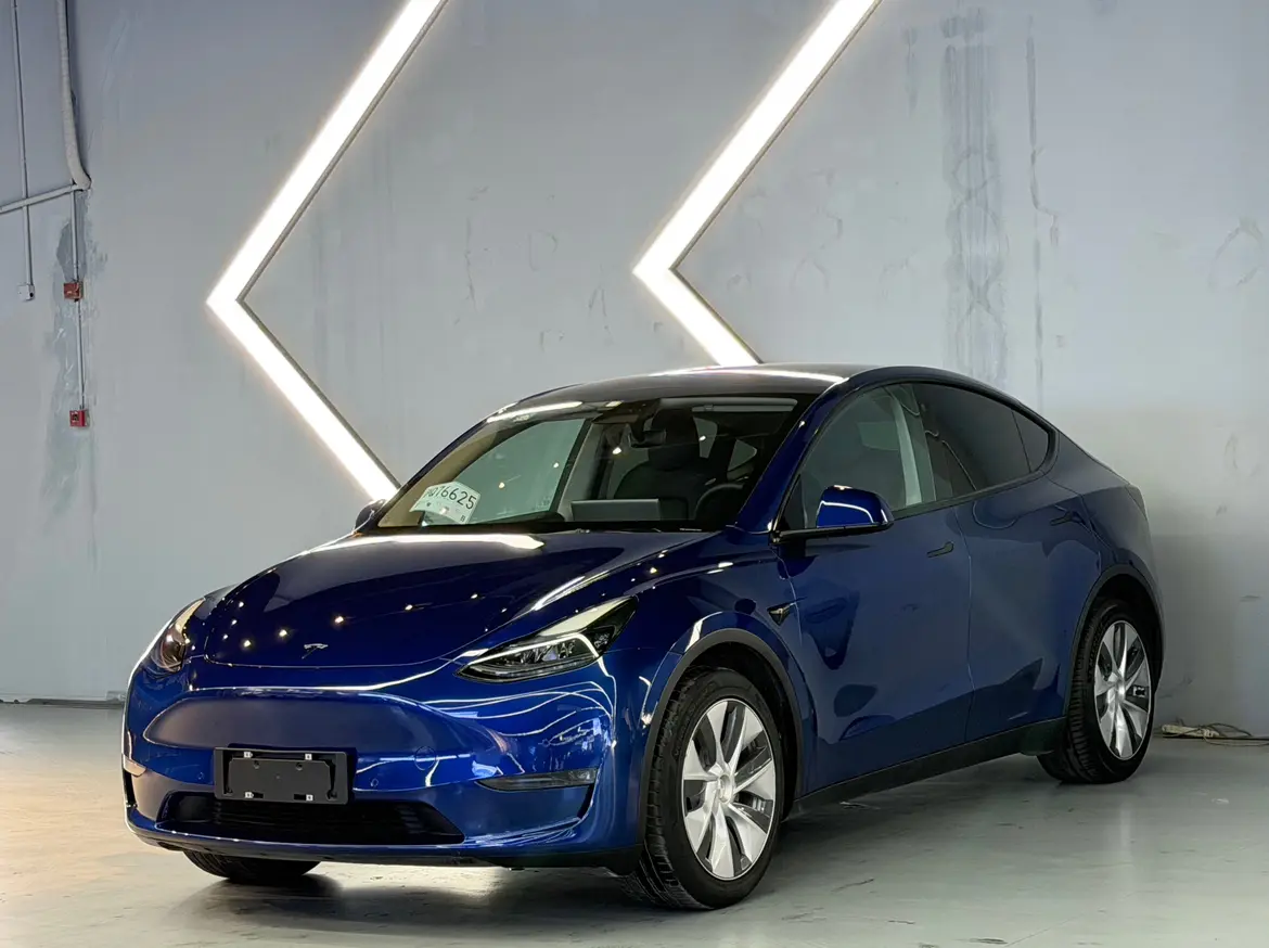 Tesla Model Y  из Китая